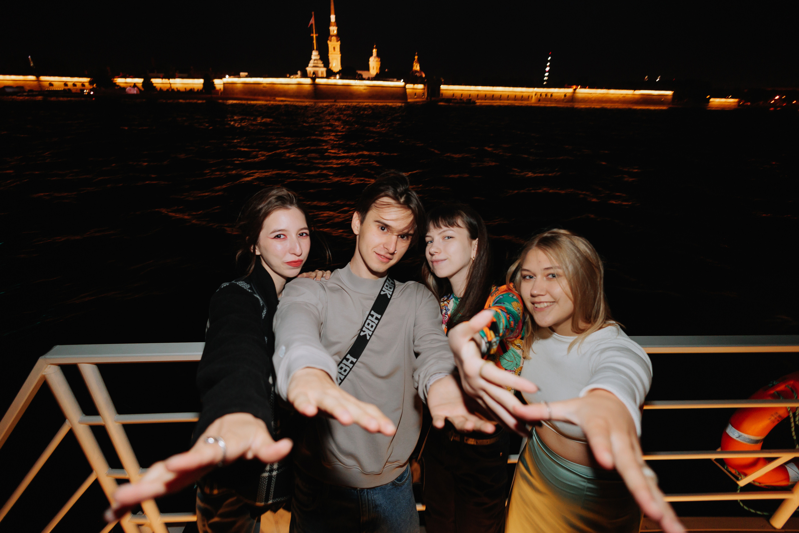 Вечеринка на корабле. Фото и видео контент за одну съемку — Веретенников Егор