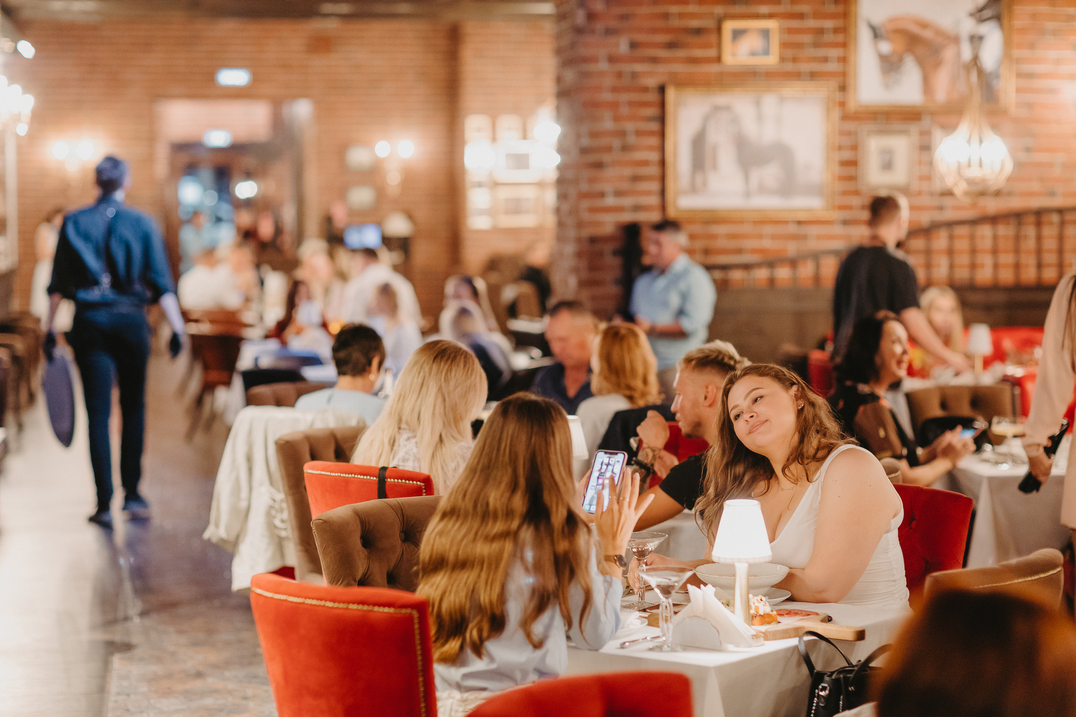 День рождения ресторана Конюшня. Фото и видео контент за одну съемку — Веретенников Егор