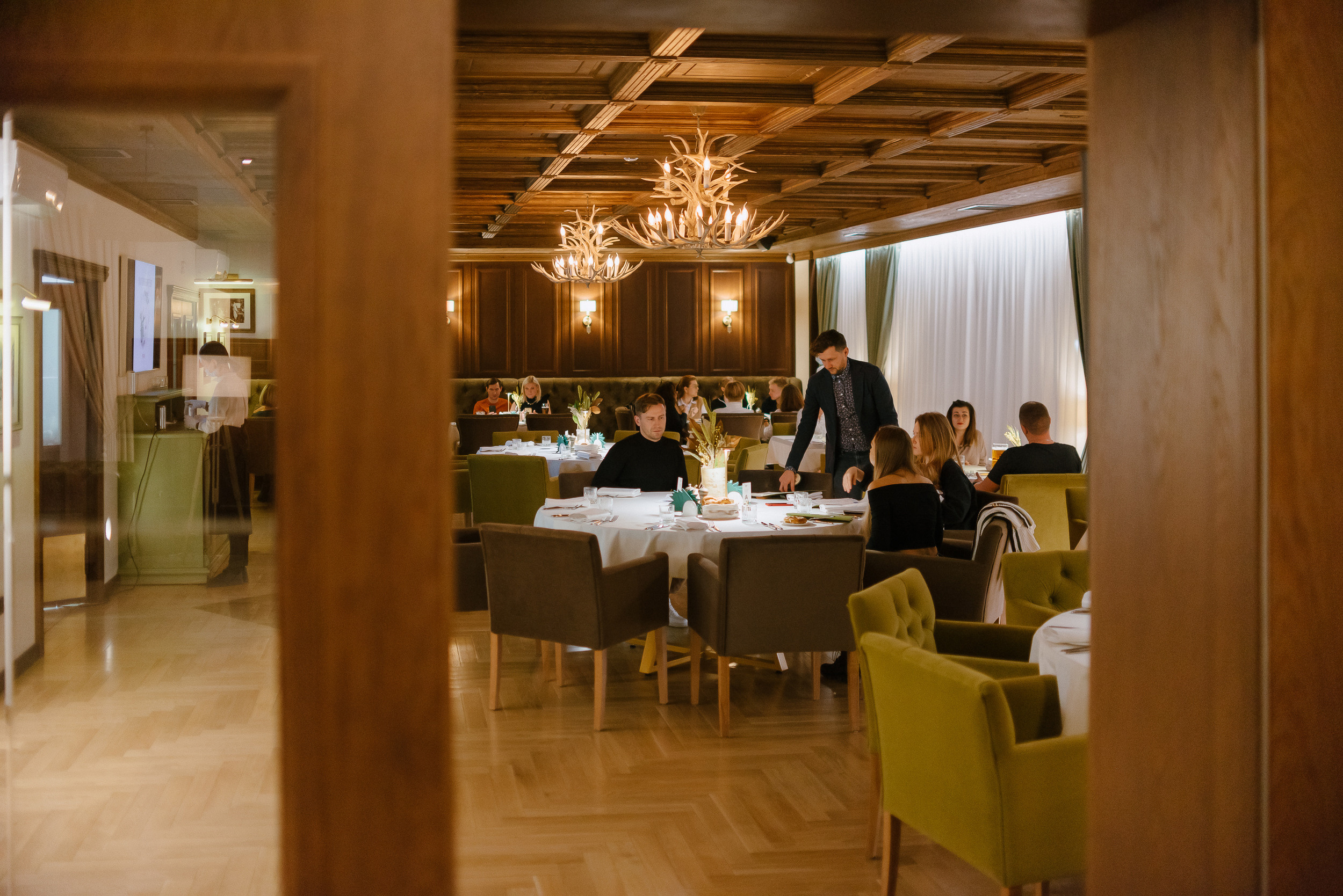 Alpen — Octoberfest. Фото и видео контент за одну съемку — Веретенников Егор