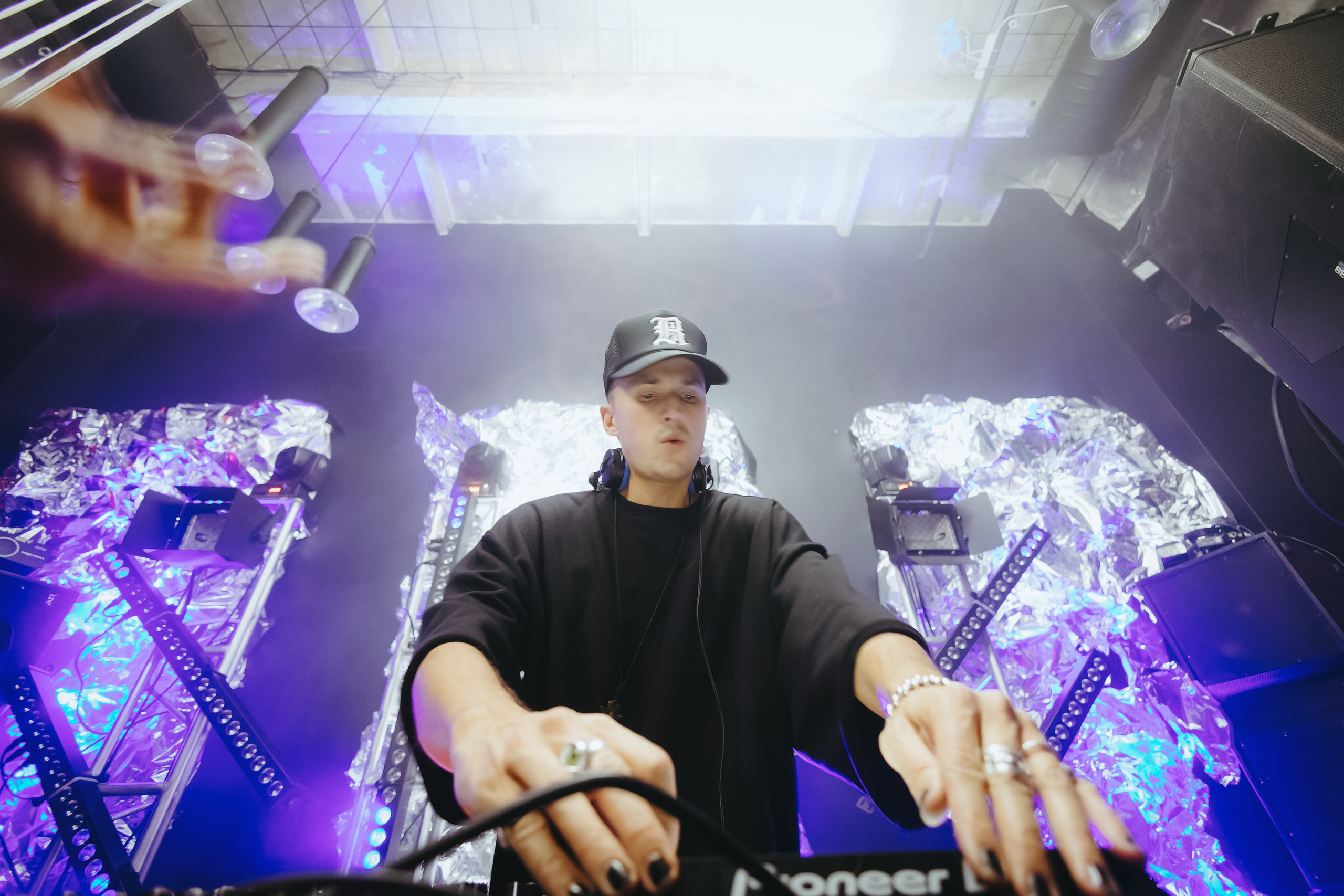 MANTRA — Dibidabo. Фото и видео контент за одну съемку — Веретенников Егор