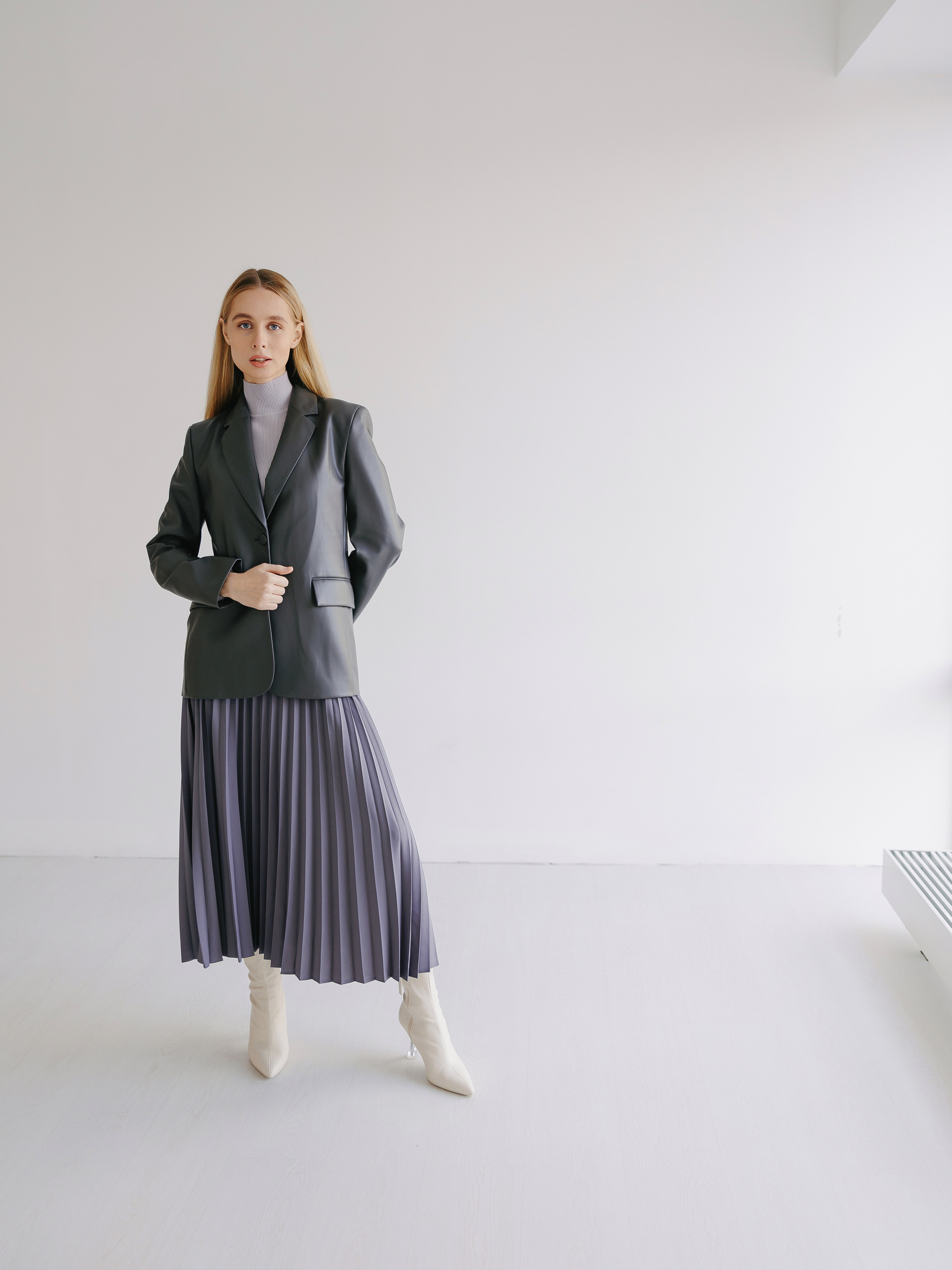 Каталог — нейтральный фон. Фото и видео контент за одну съемку — Веретенников Егор