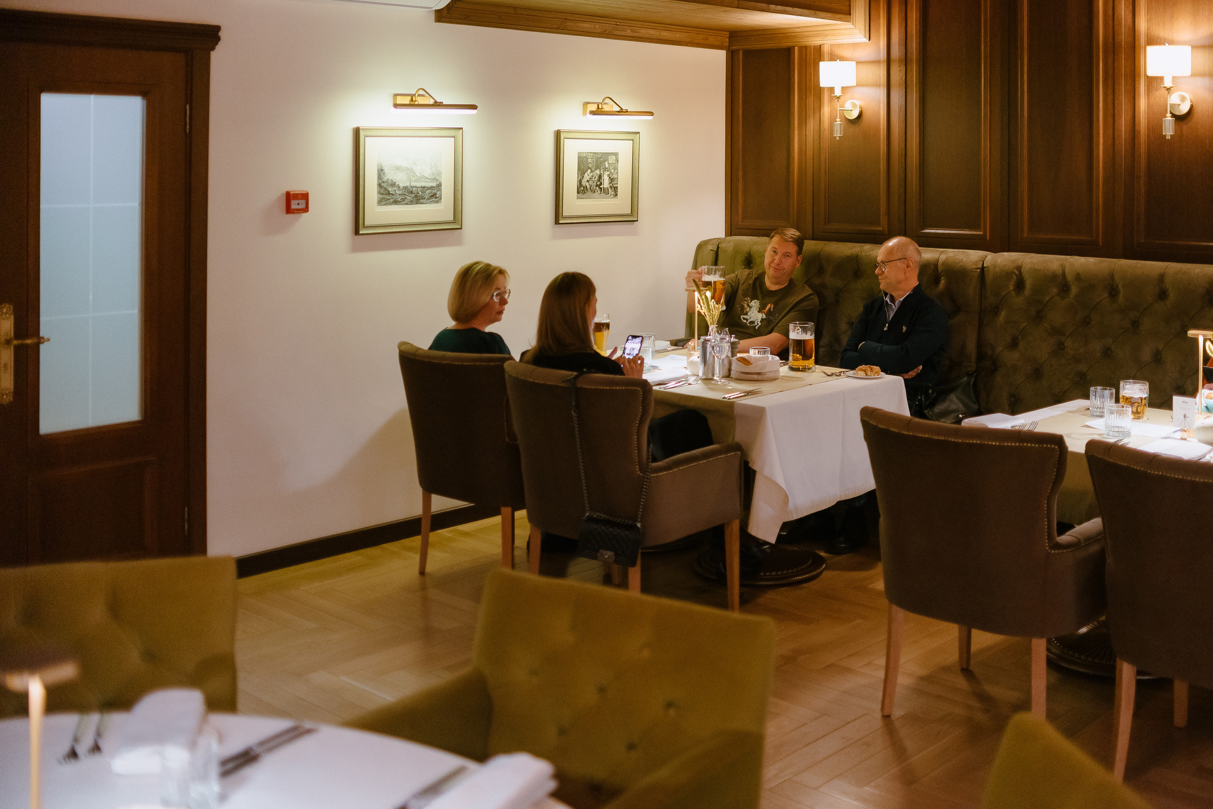 Alpen — Octoberfest. Фото и видео контент за одну съемку — Веретенников Егор