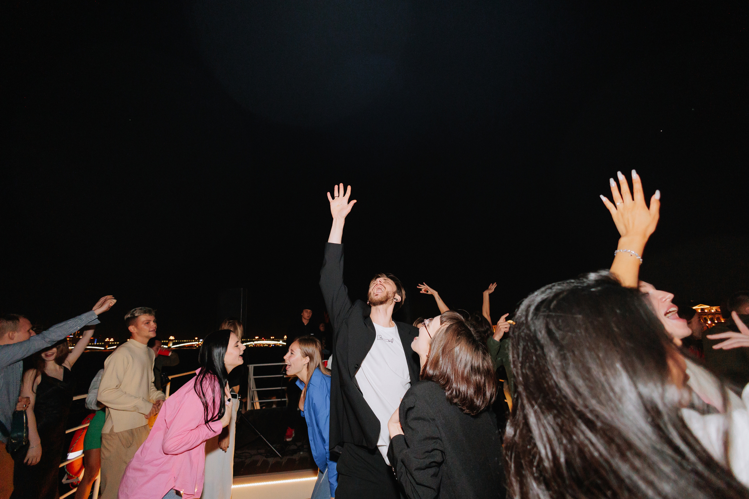 Вечеринка на корабле. Фото и видео контент за одну съемку — Веретенников Егор