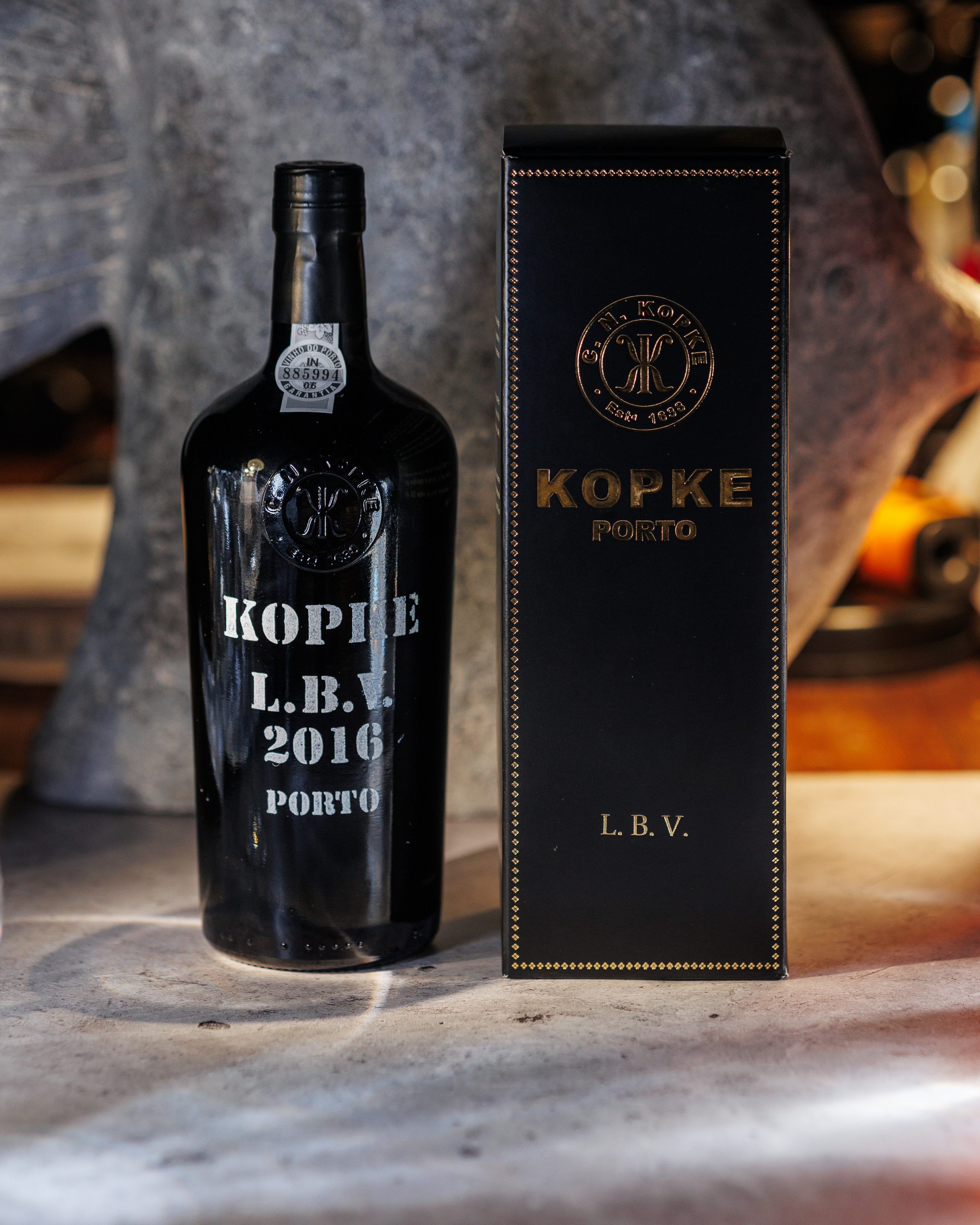 «Вино». Фото и видео контент за одну съемку — Веретенников Егор