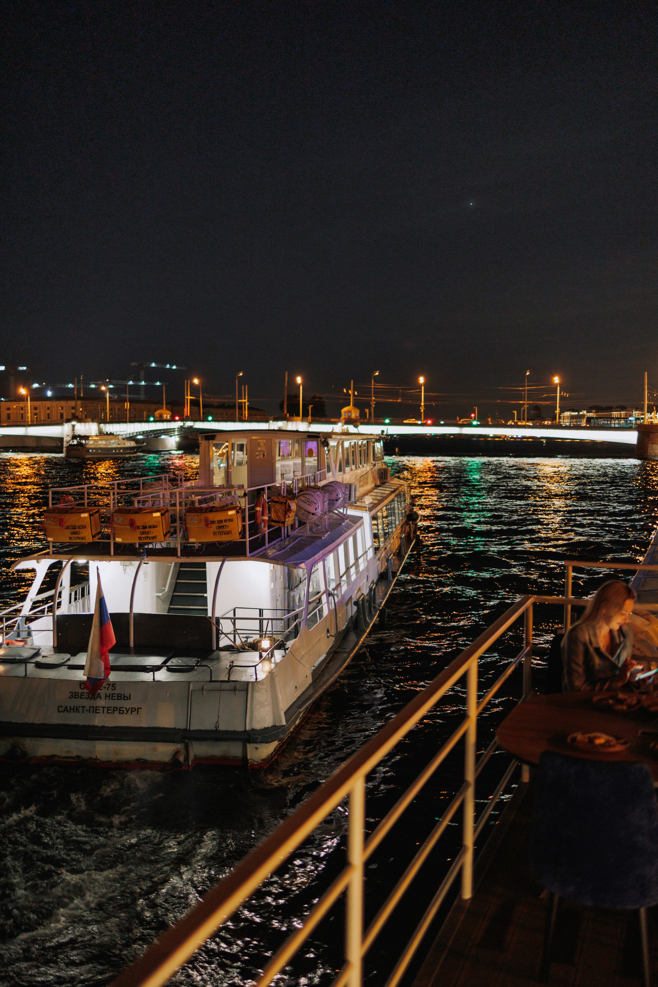 Вечеринка на корабле. Фото и видео контент за одну съемку — Веретенников Егор