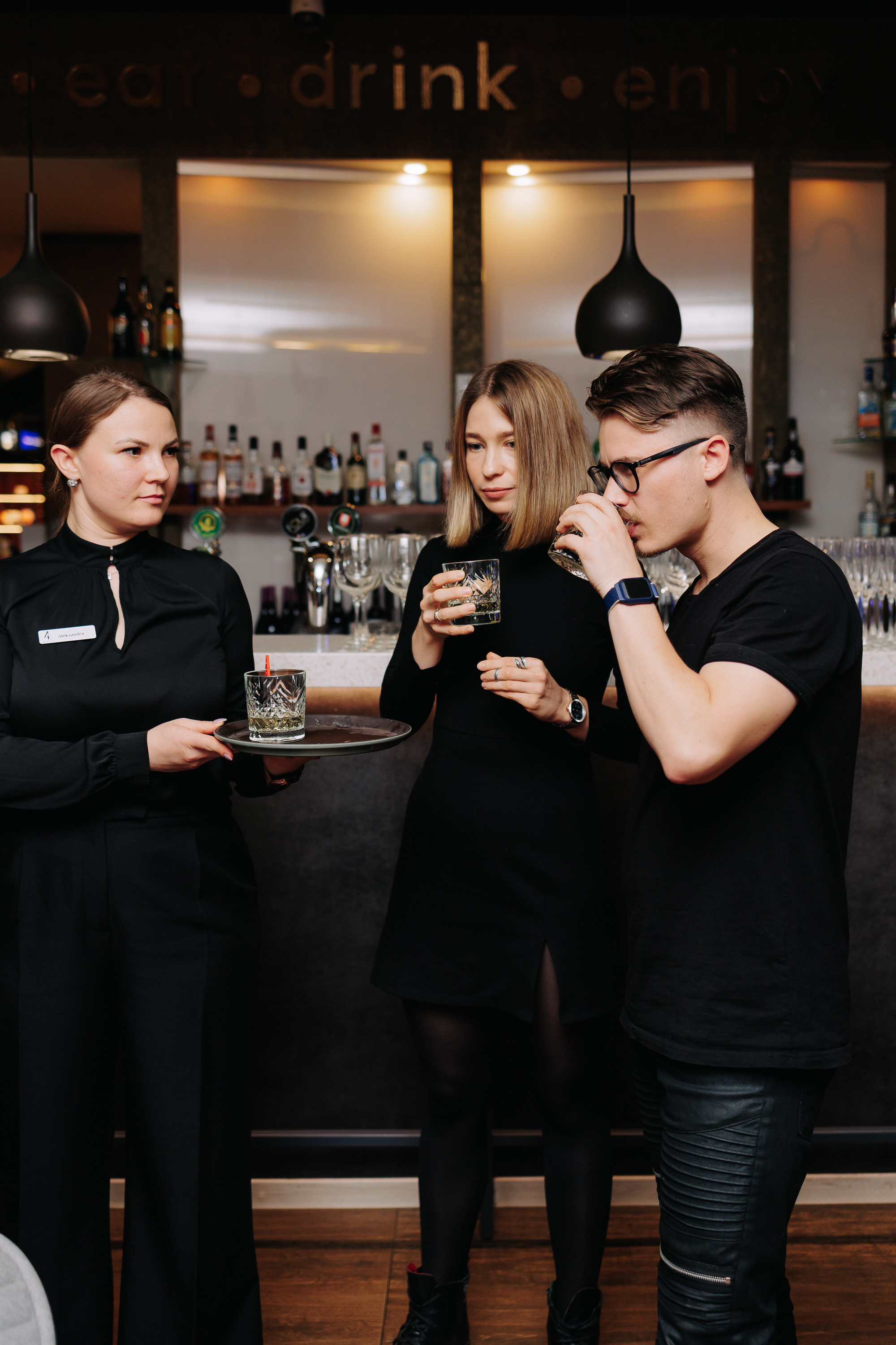 Гастроужин в ресторане FOUR с Денисом Кондратенко. Фото и видео контент за одну съемку — Веретенников Егор