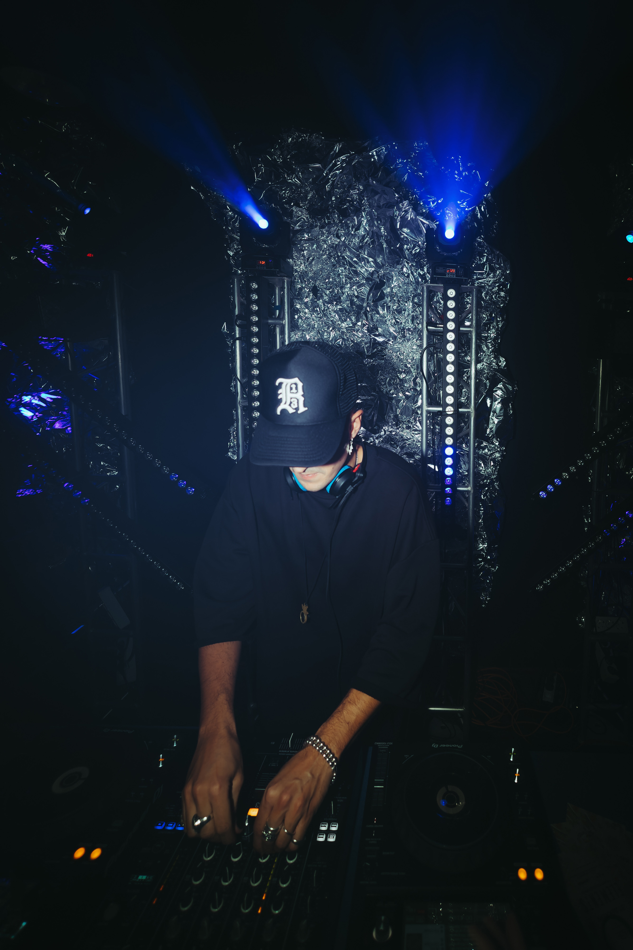 MANTRA — Dibidabo. Фото и видео контент за одну съемку — Веретенников Егор