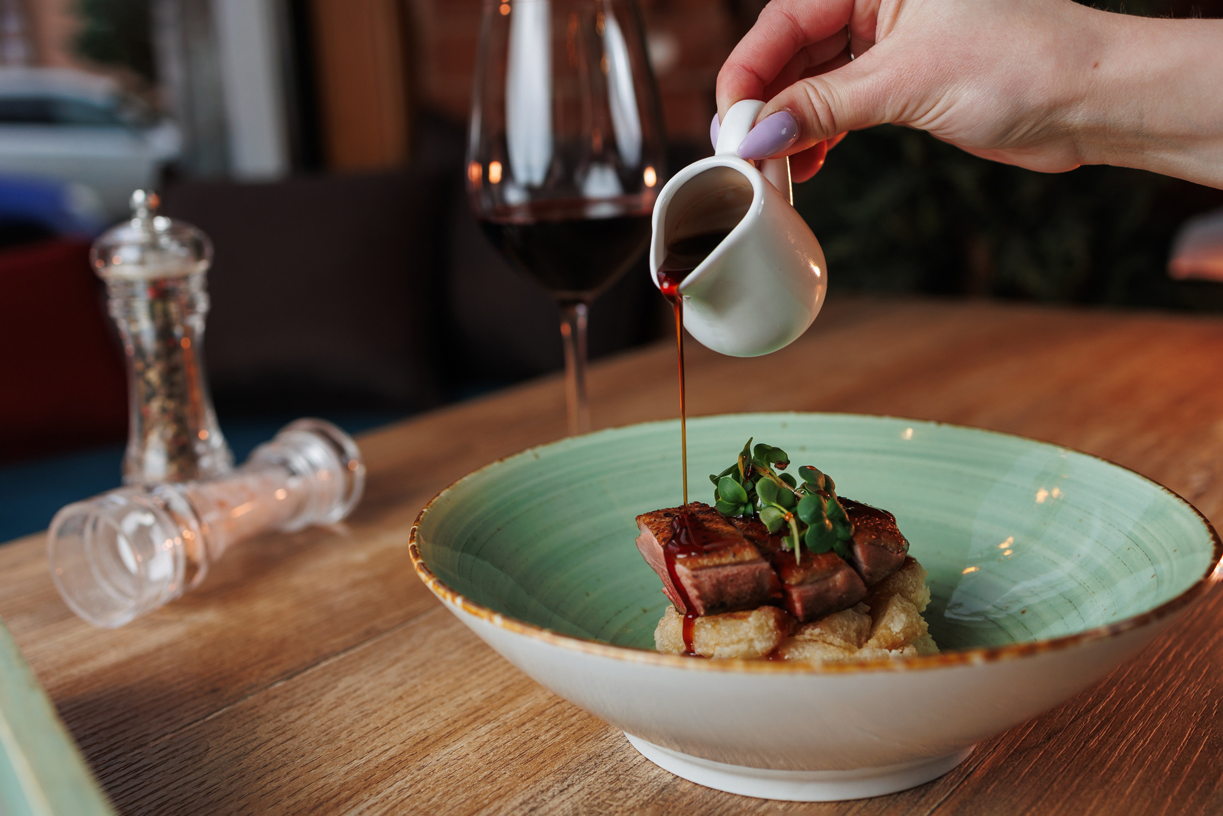 «Сыто-пряно». Фото и видео контент за одну съемку — Веретенников Егор