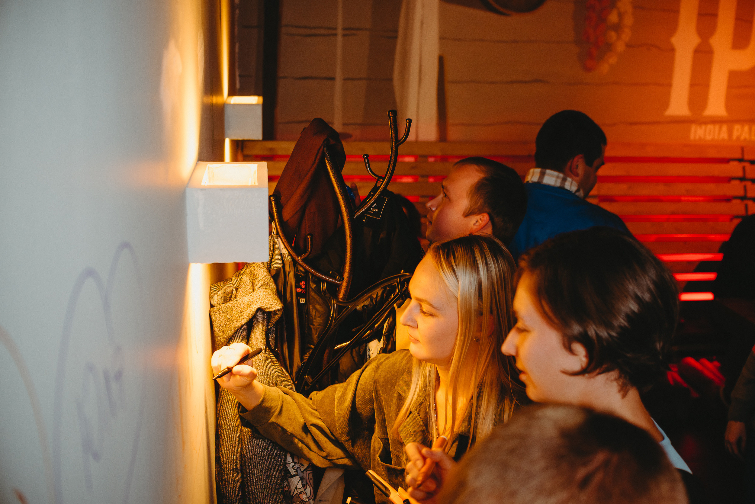 День рождения бара Трифон. Фото и видео контент за одну съемку — Веретенников Егор