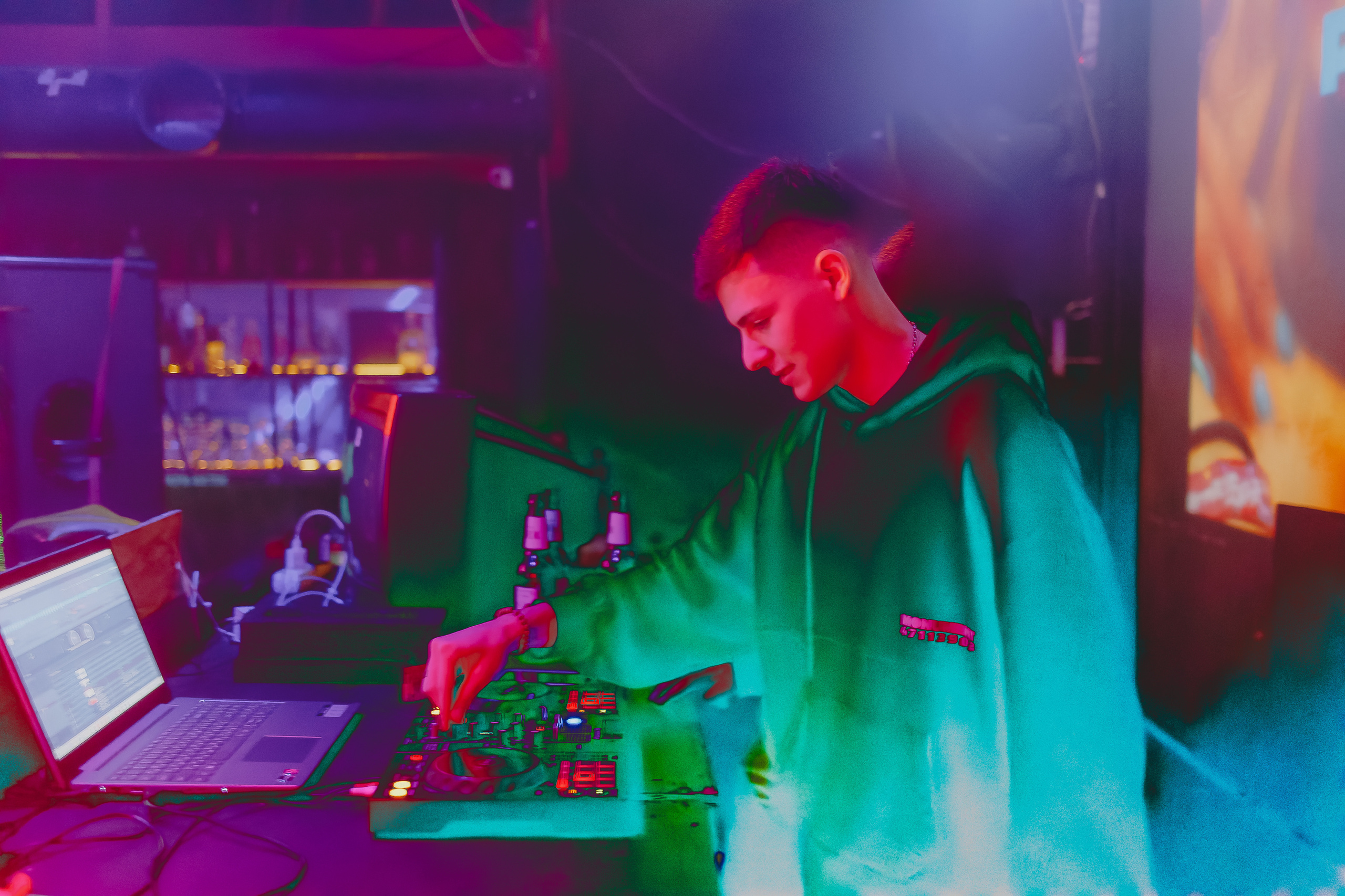 X — project. Фото и видео контент за одну съемку — Веретенников Егор