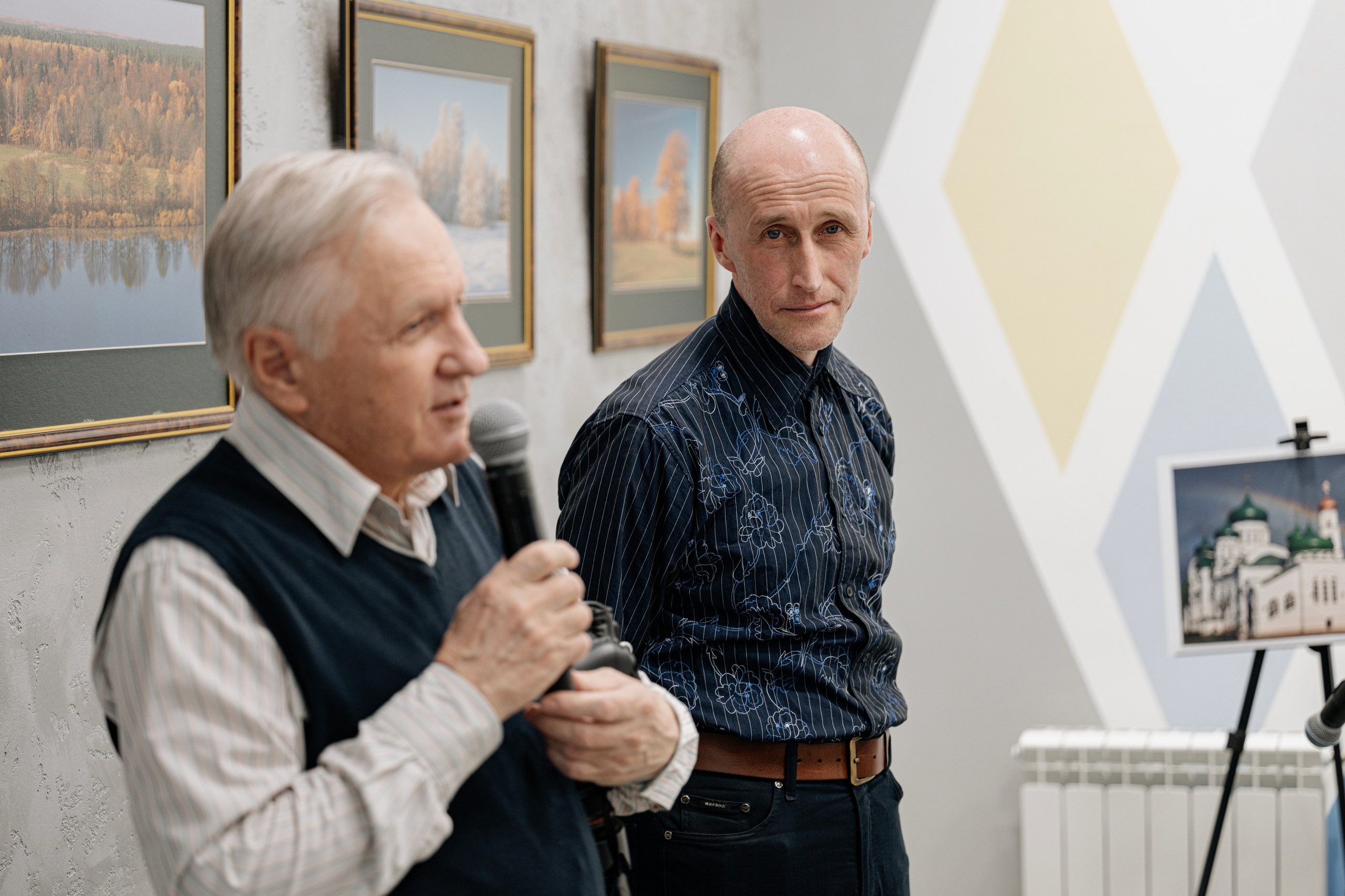 Репортаж с творческой выставки работ фотографа Эдуарда Закирова. Свадебный фотограф в Казани, и Зеленодольске Радик Мухаметов