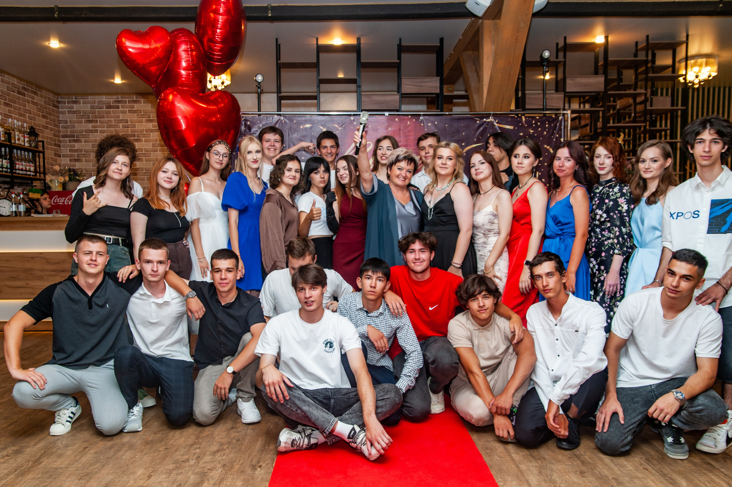 Выпускной МАОУ СОШ № 17 им. Эдуарда Есаяна. Свадебный и семейный фотограф Денис Лукьянов в Краснодаре, Краснодарском крае и Республике Крым