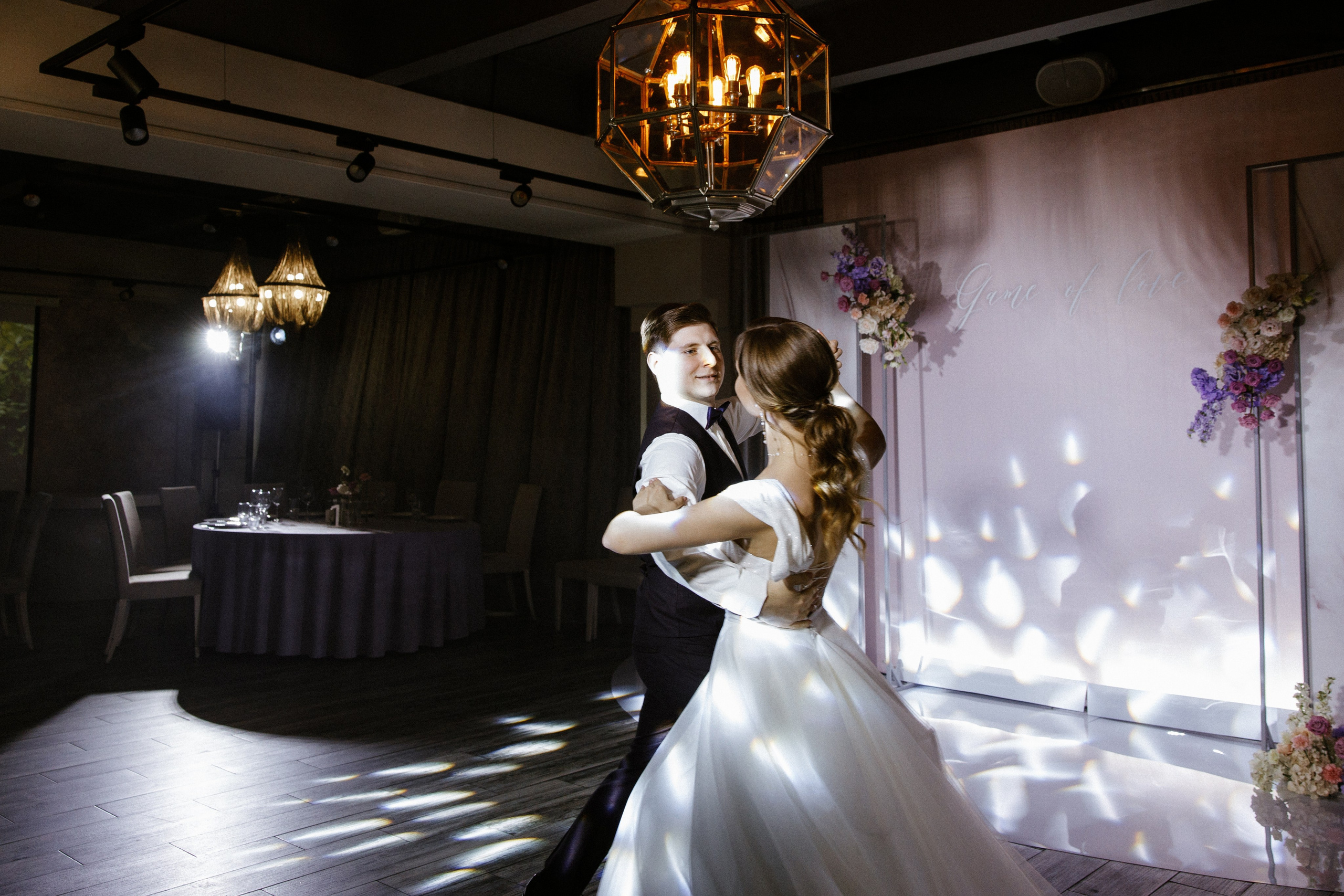 Денис и Юлия. Dieci. Свадебный фотограф Балчугова Мария Екатеринбург