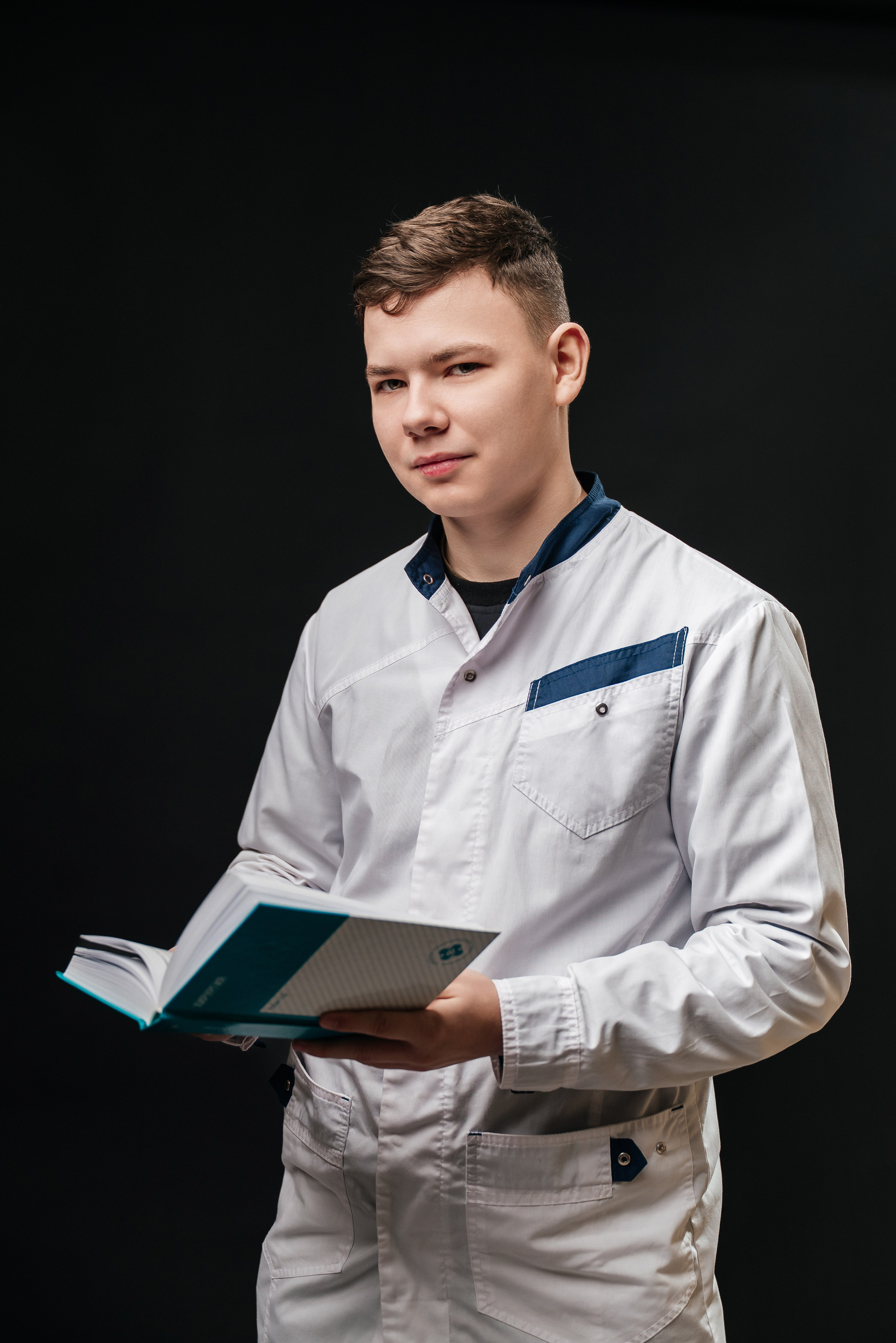 Nurses 2026. Школьный фотограф в Валуйках. Фотосессии для выпускников и изготовление выпускных альбомов в городе Валуйки и в Белгородской области