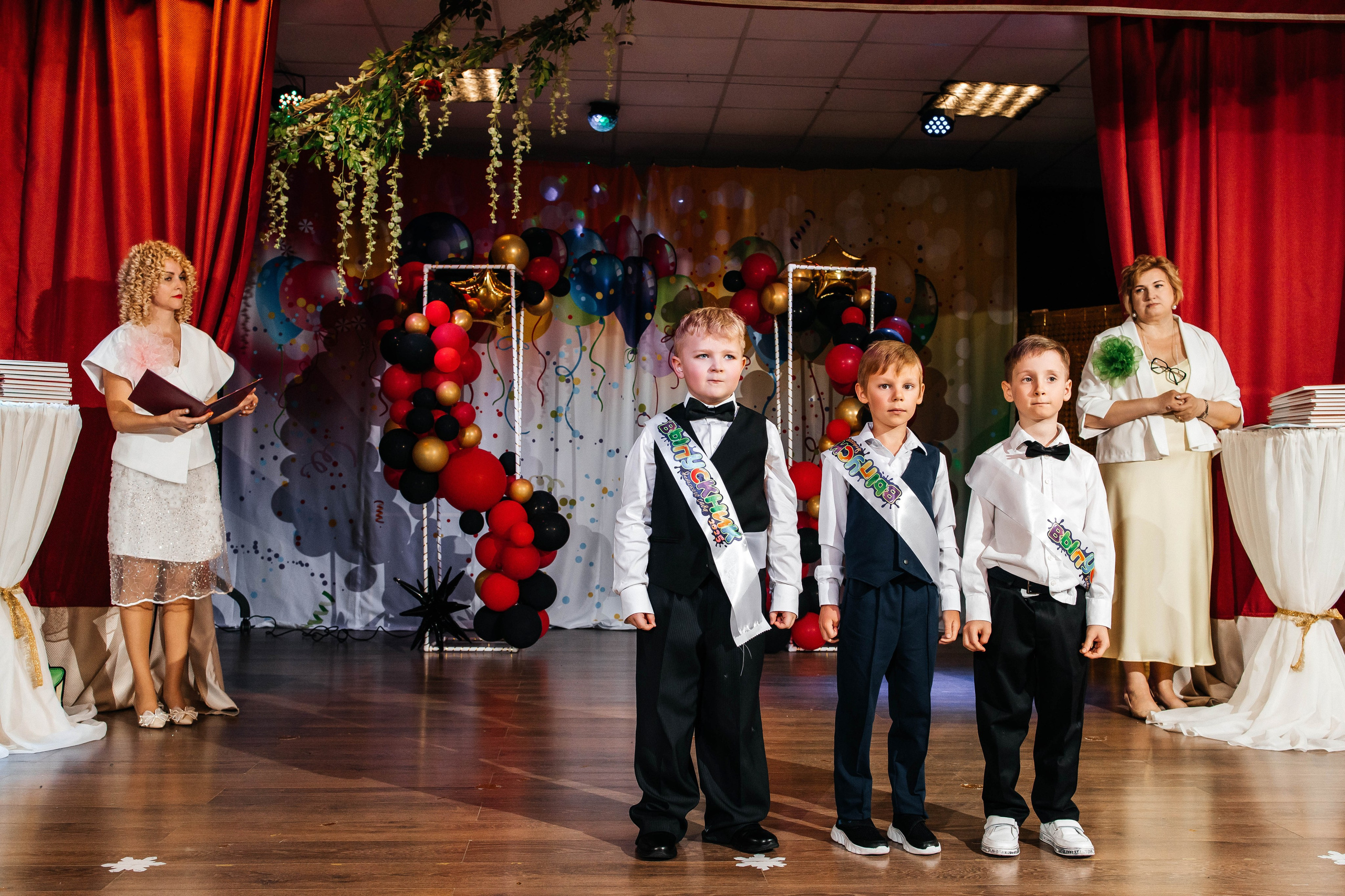 Выпускной в ЛИМПИК. Фотограф в Санкт-Петербурге Виктория Безверхая