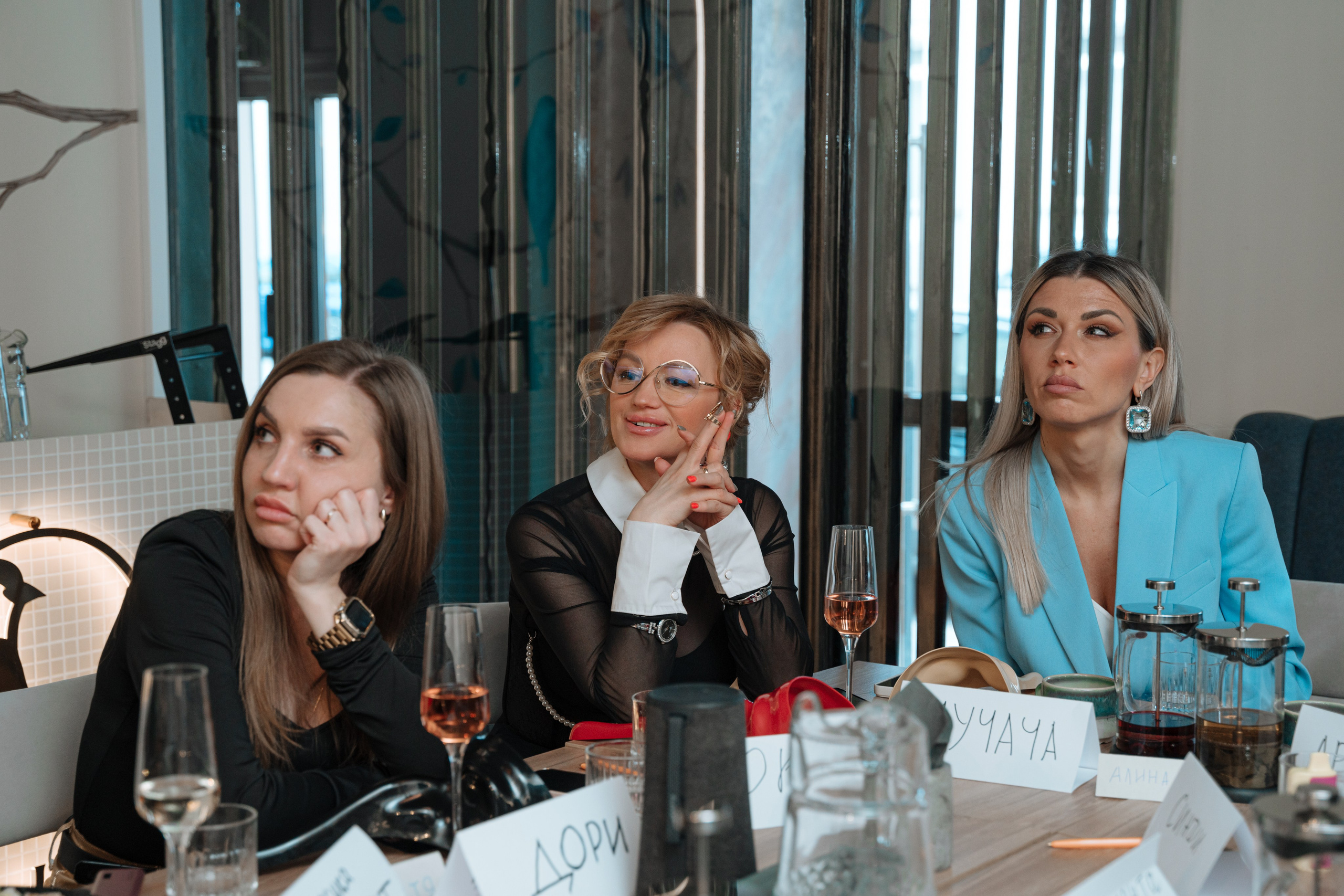 Мафия. Бар FINCH. ЖЕНСКИЙ КЛУБ LAXMI. Портретный фотограф в Санкт-Петербурге Дмитриева Наталия