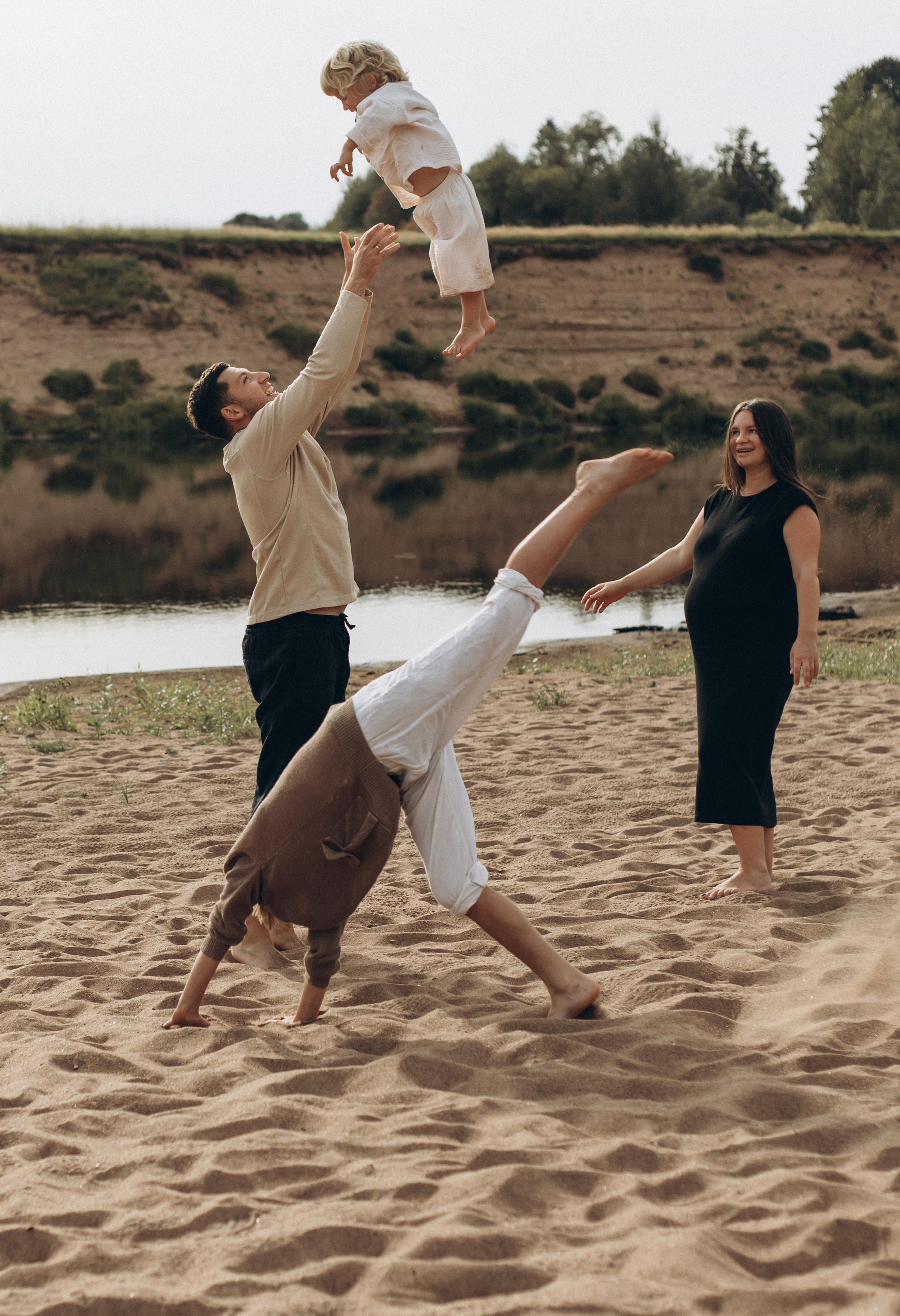 Артем + Кристина + Мирон + Трофим. Услуги