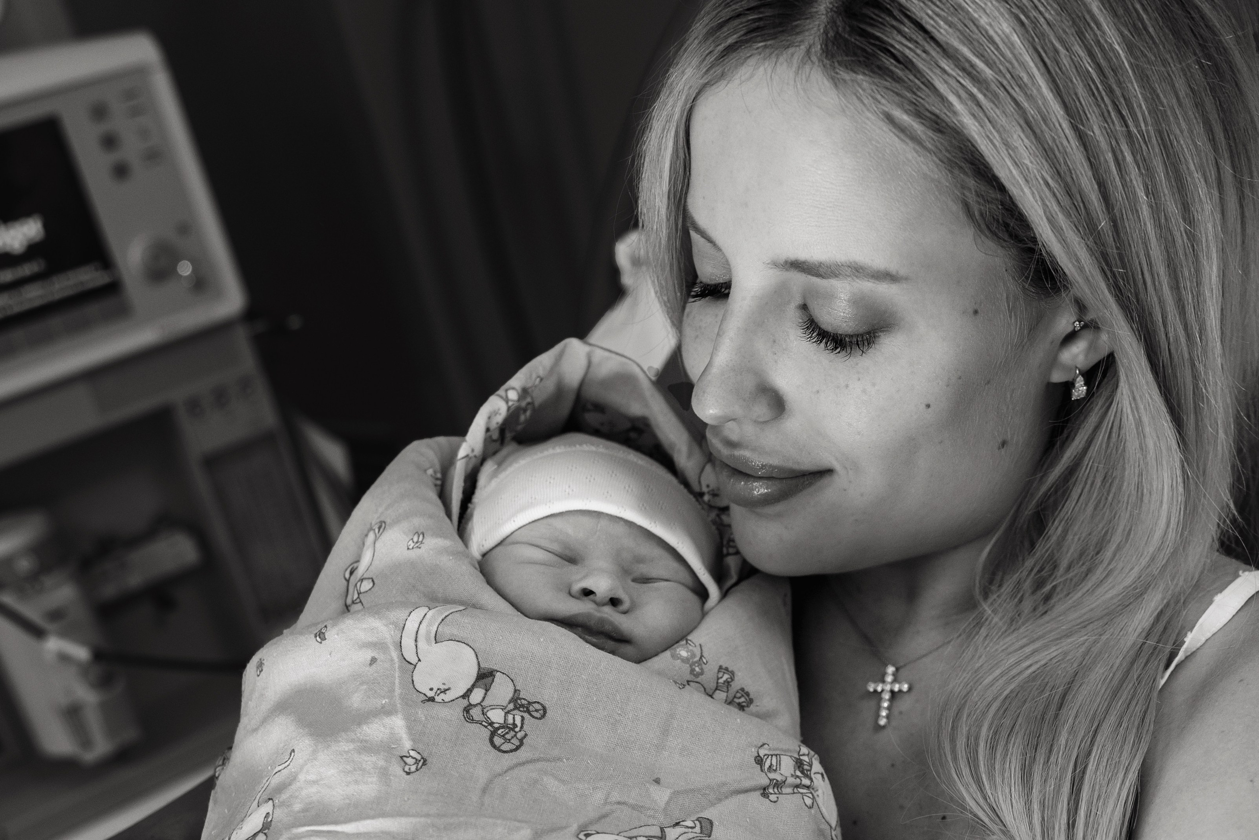 Виктория. Фотограф и видеограф на роды Москва