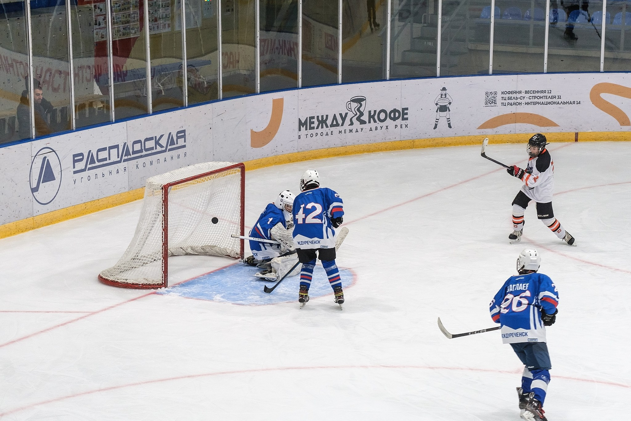 Хоккейный матч Вымпел-2011 (Междуреченск) vs Ермак (Ангарск) — фотограф в Междуреченске Никита Максимов
