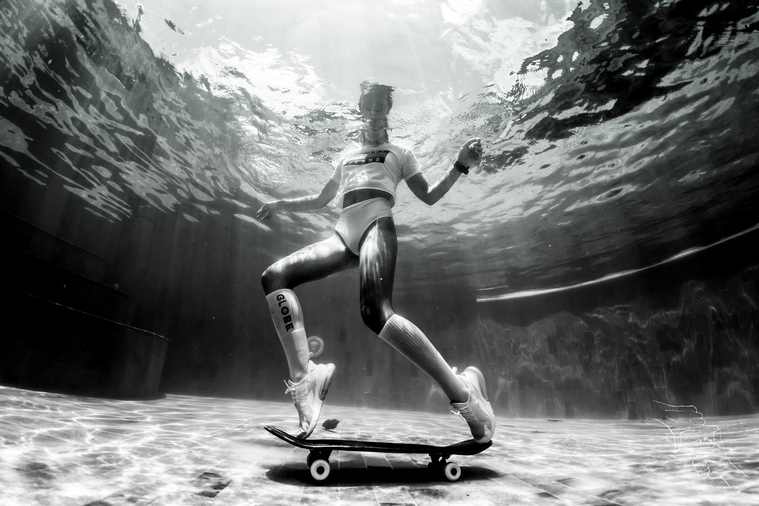 Фотосесии в Бассейне 18+. Лайфстайл Фотограф и Профессиональный Водный Фотограф в Москве