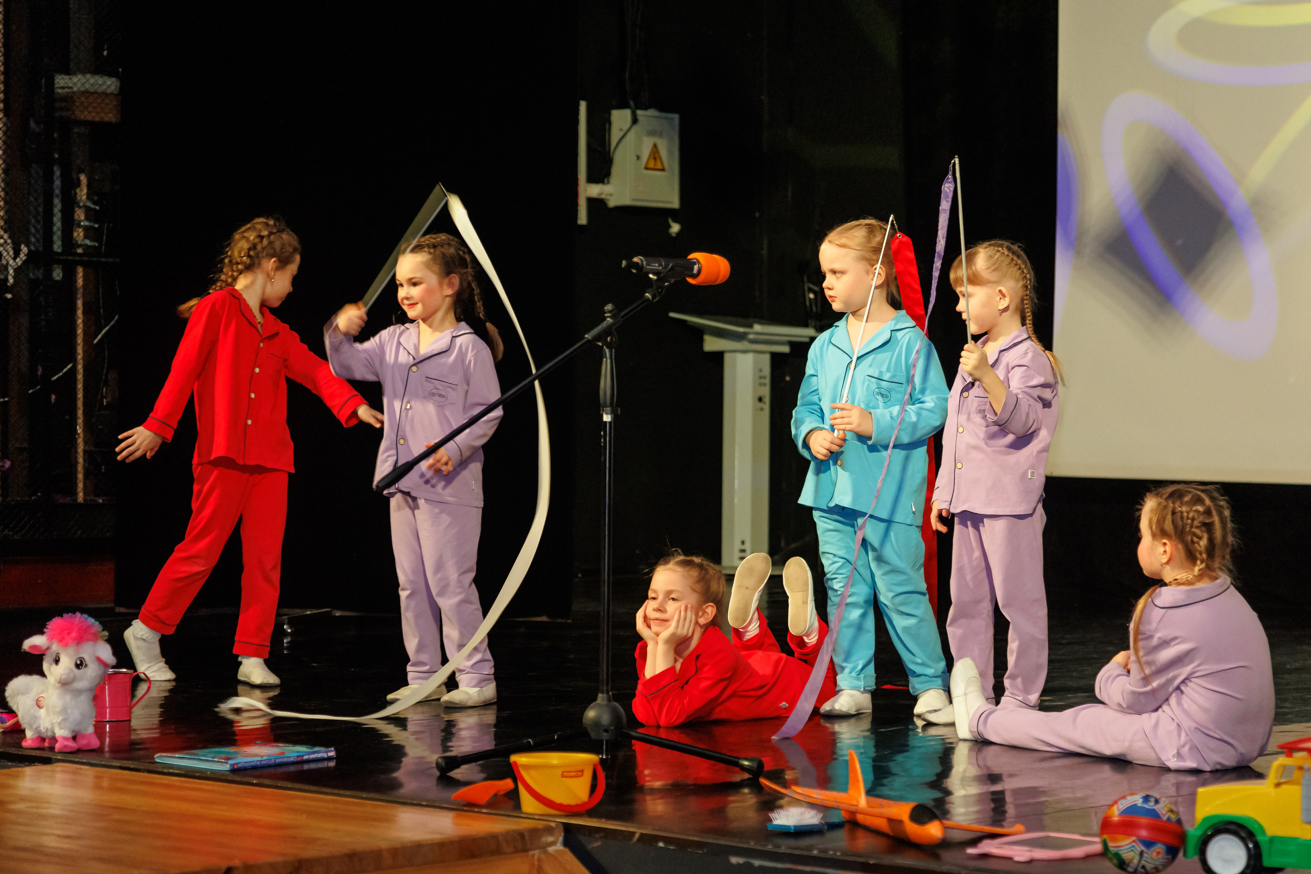 Детский концерт. Выпускные альбомы в Москве и Московской области