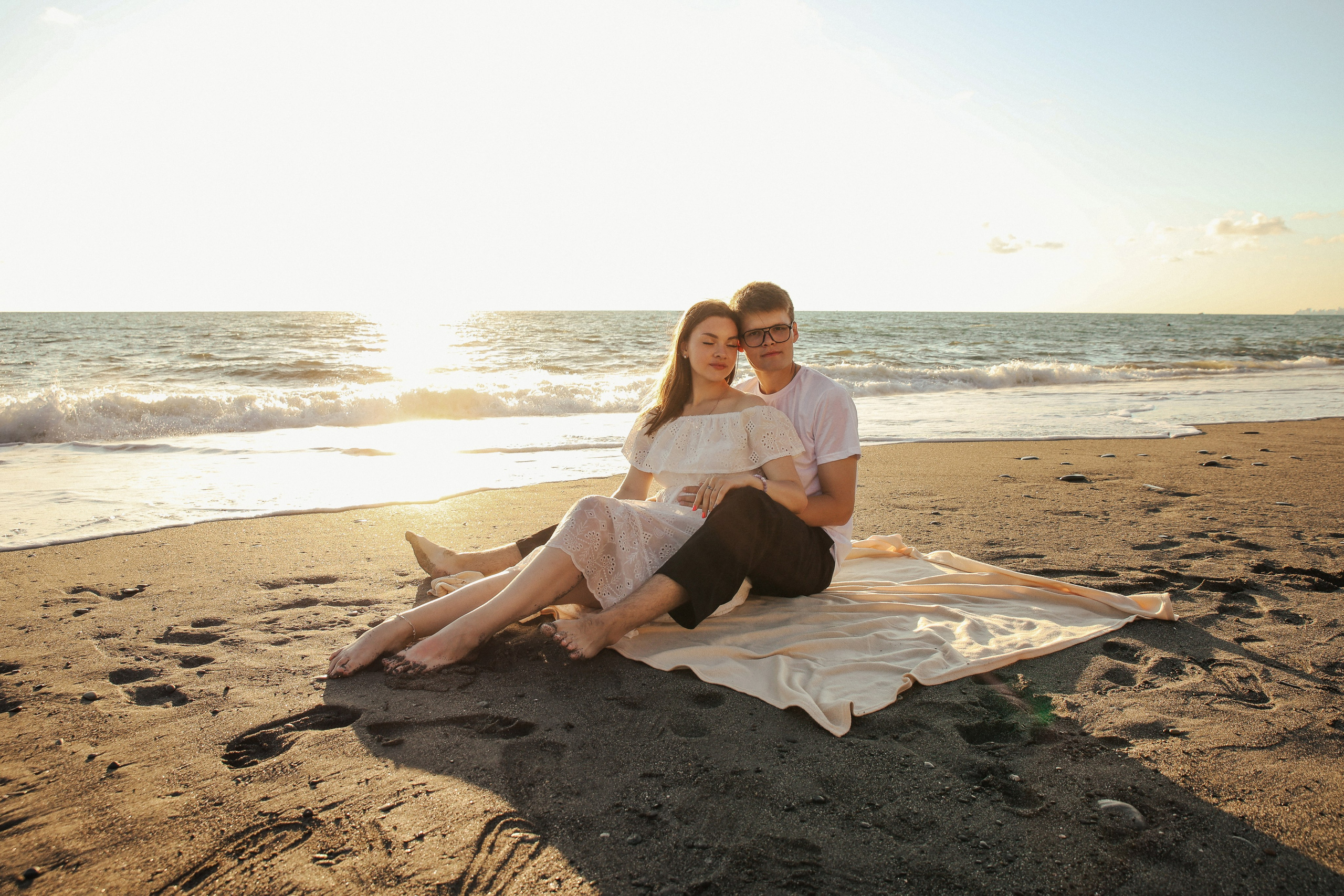 Love story на берегу моря. Фотограф Сочи/ Сириус/ Красная поляна