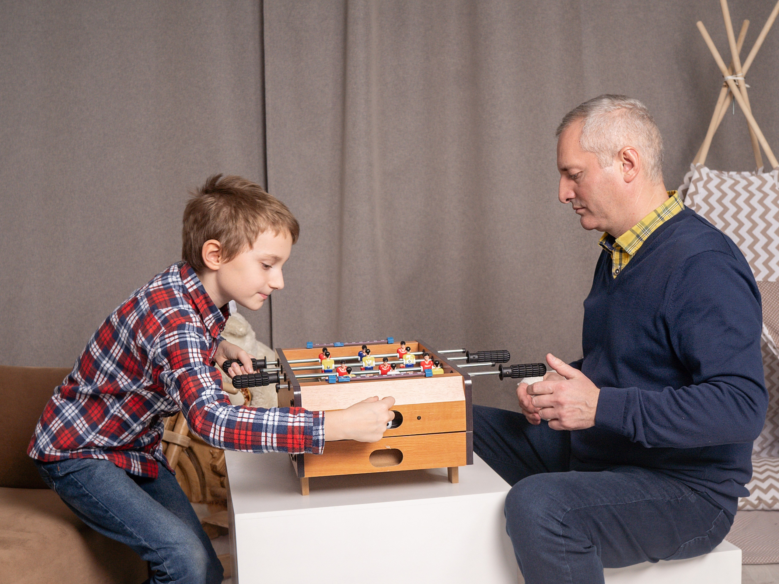 С бабушками. Фотограф Зинаида Евдокимова