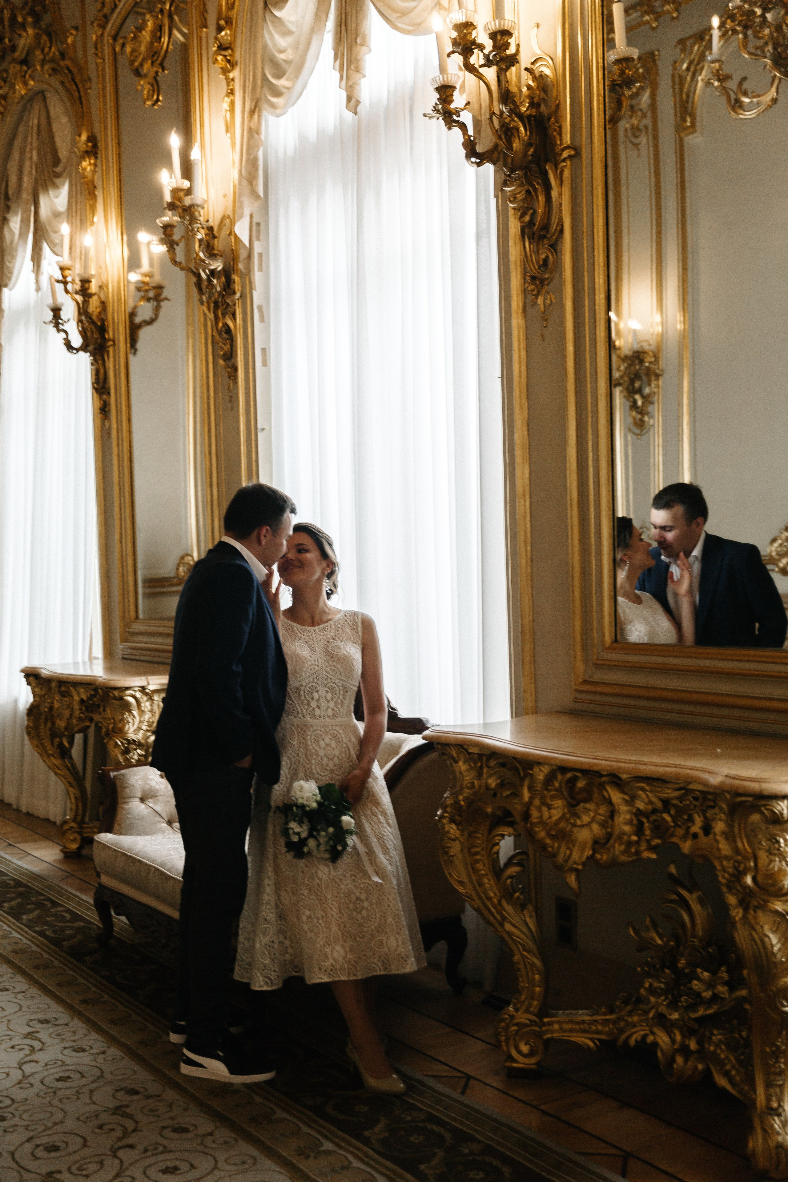 ДВОРЕЦ № 1 | Июль, Исаакиевская площадь. Свадебный фотограф в Санкт-Петербурге Полина Корзухина