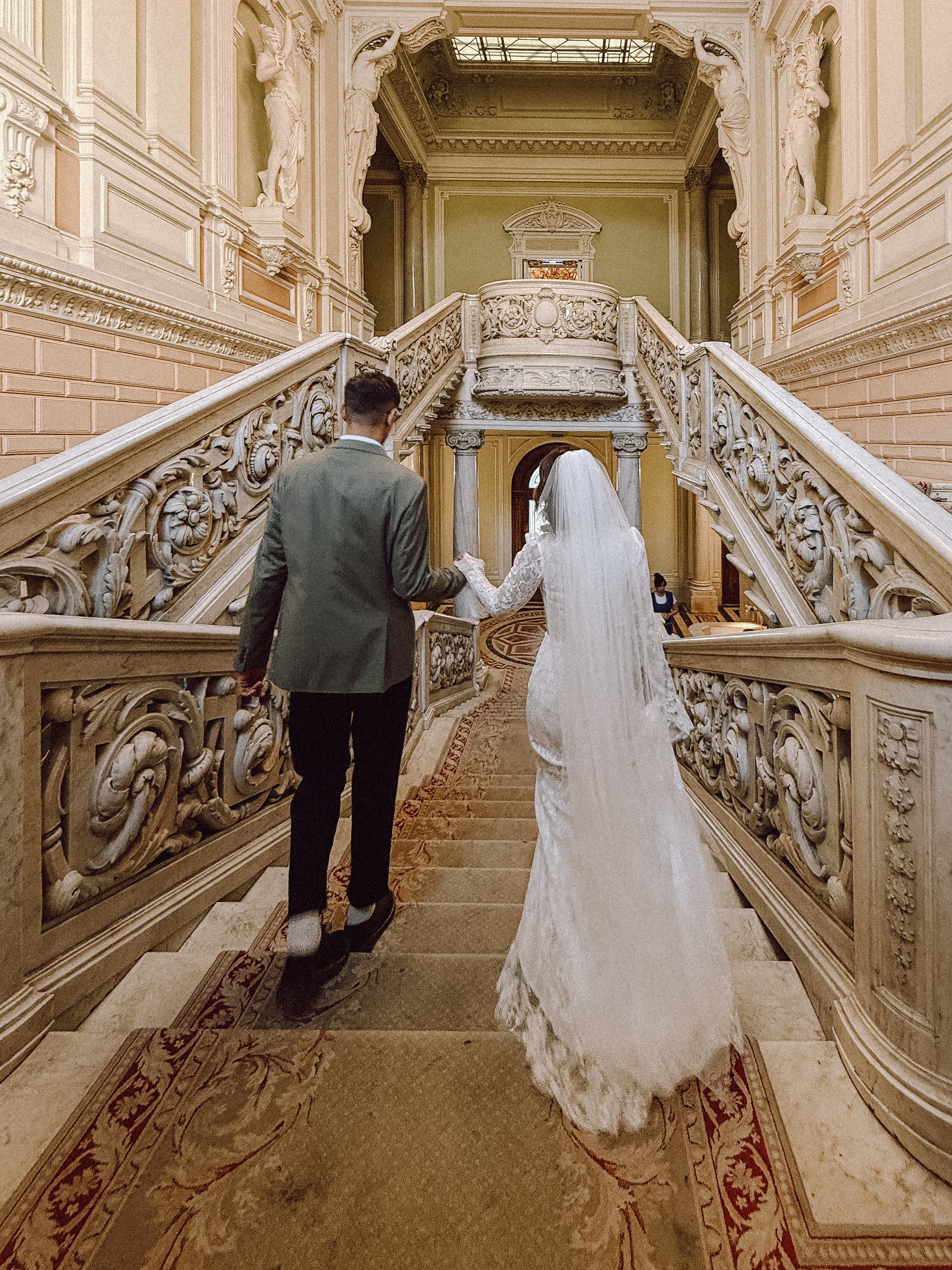 ФОТО НА ТЕЛЕФОН ВО ВРЕМЯ БРАКОСОЧЕТАНИЯ В ПЕРВОМ ДВОРЦЕ И ПРОГУЛКИ. Профессиональный фотограф, Санкт-Петербург — Виктория Богомолова