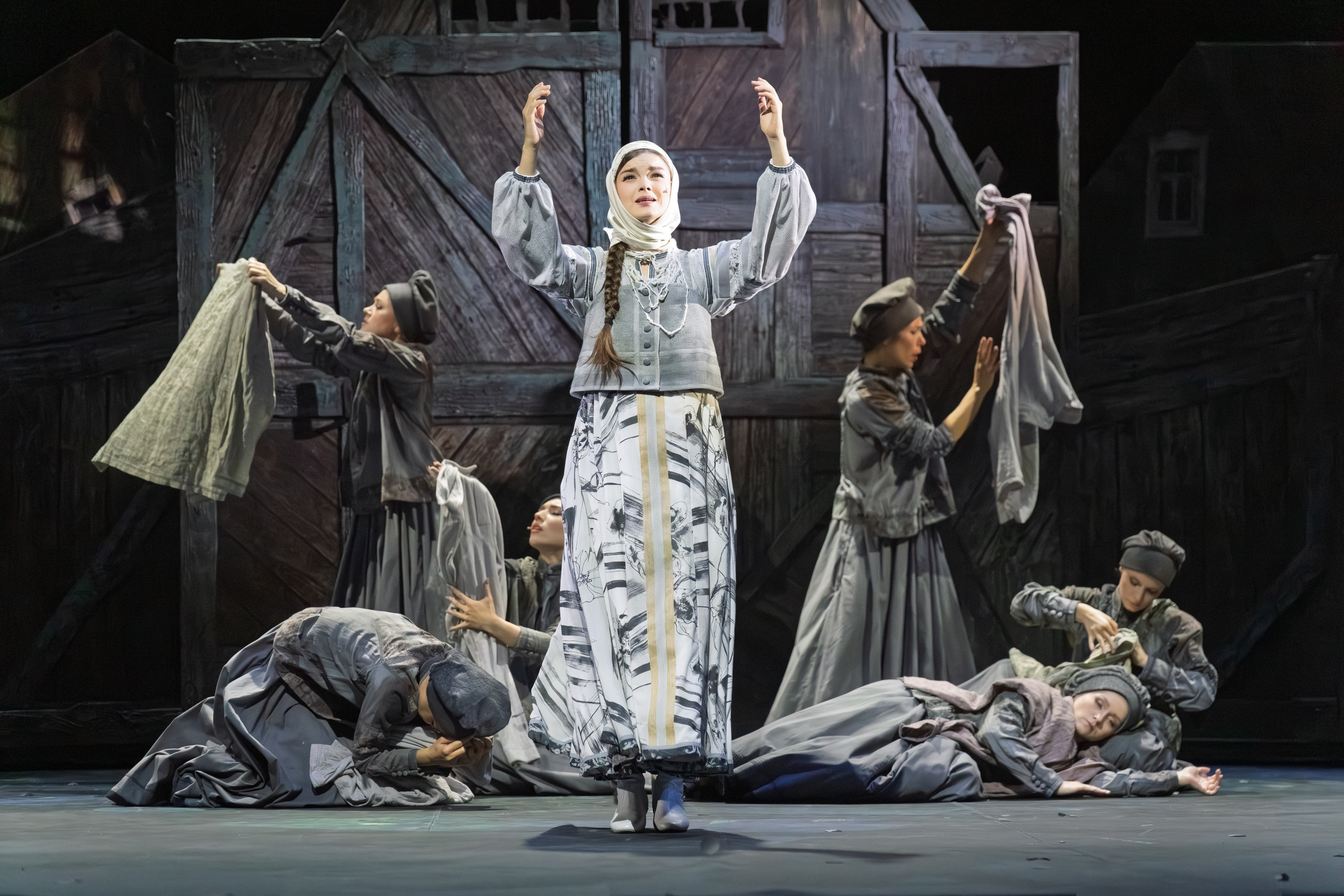 Театр Терезы Дуровой: Малахитовая Шкатулка. Сайт фотографа Сергея Абрамова