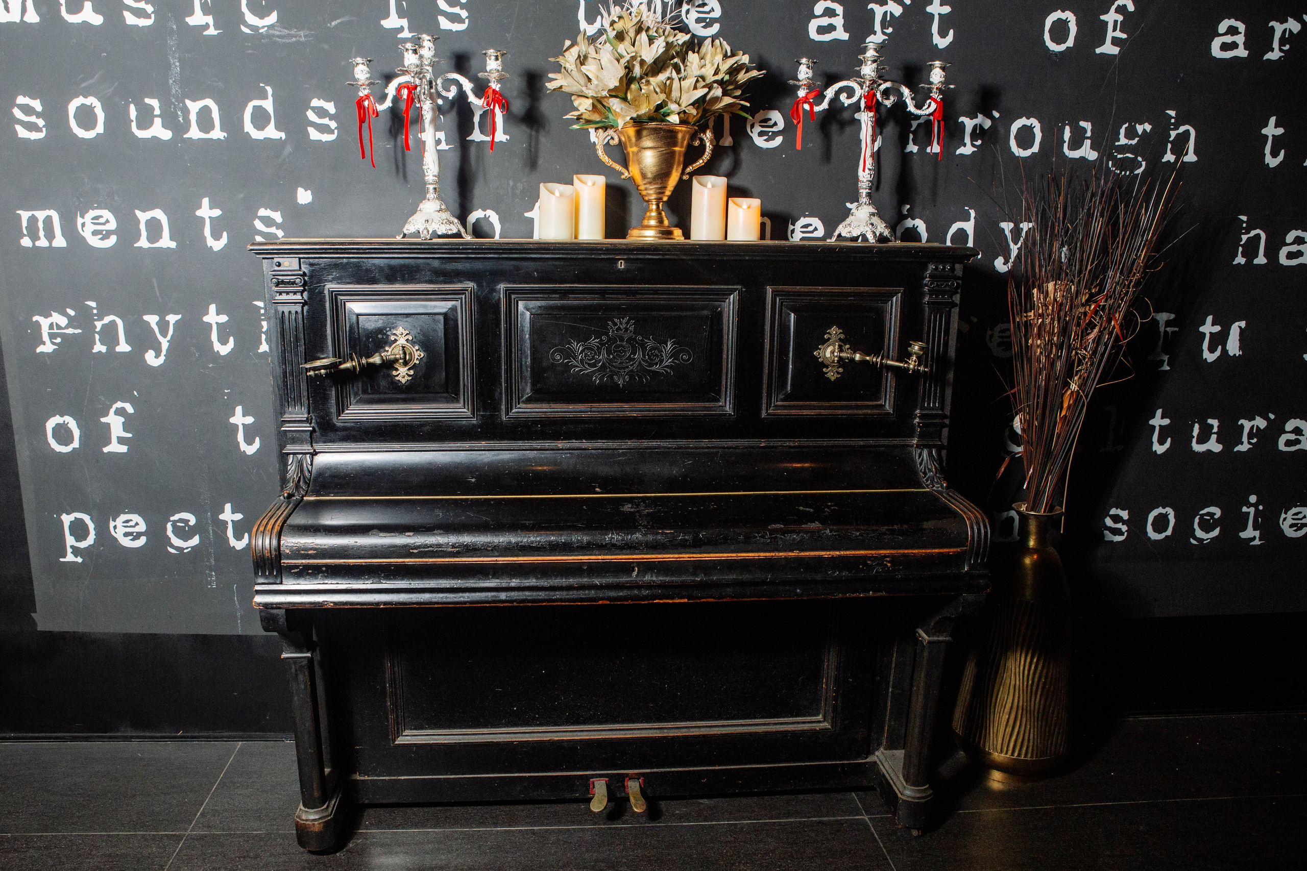 TREFF8. Репортажный фотограф Москва (детские праздники, квизы, концерты, дни рождения, свадьбы)