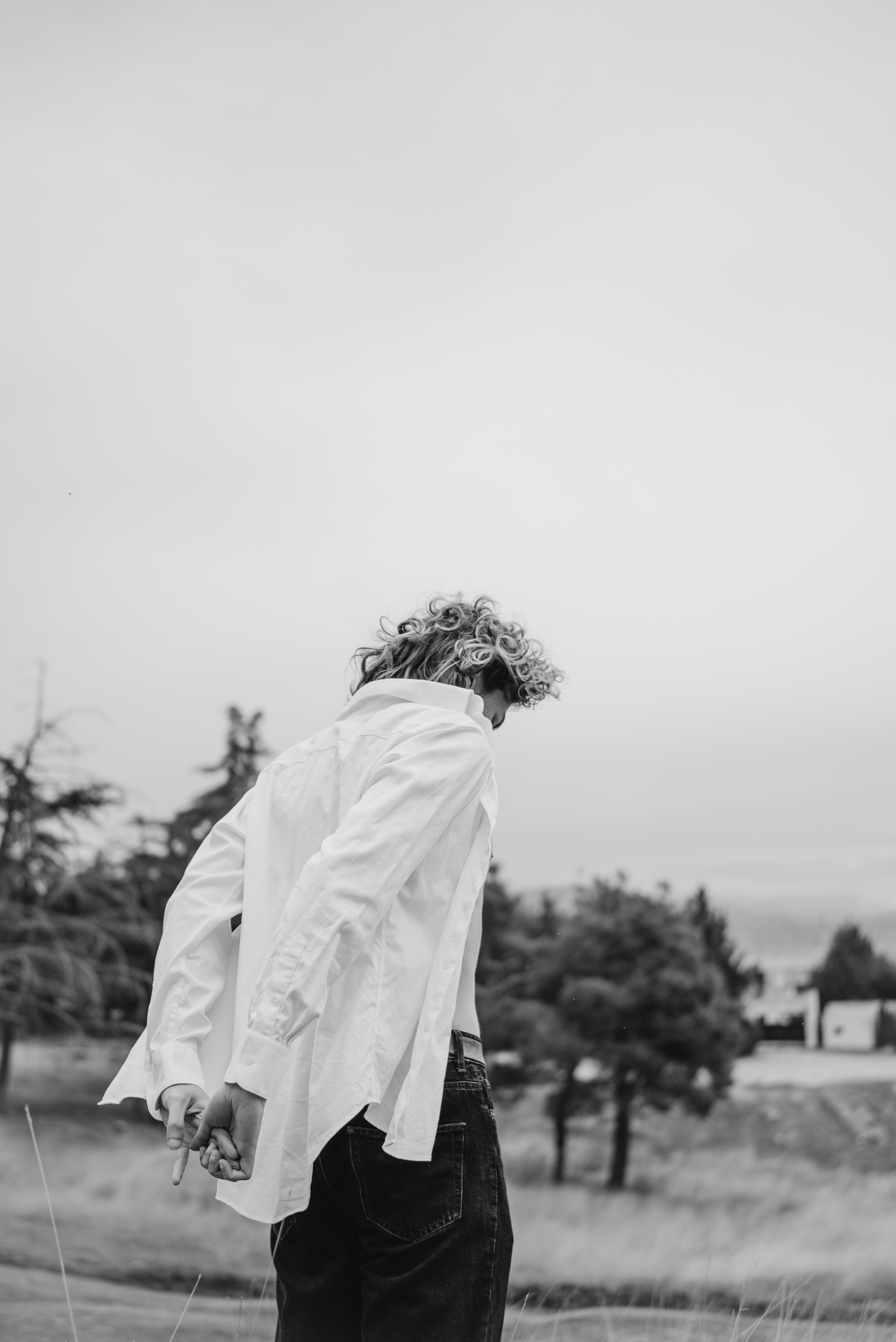 Мужская портретная фотосессия на природе. Портретный и свадебный фотограф в Тбилиси • xeniqo