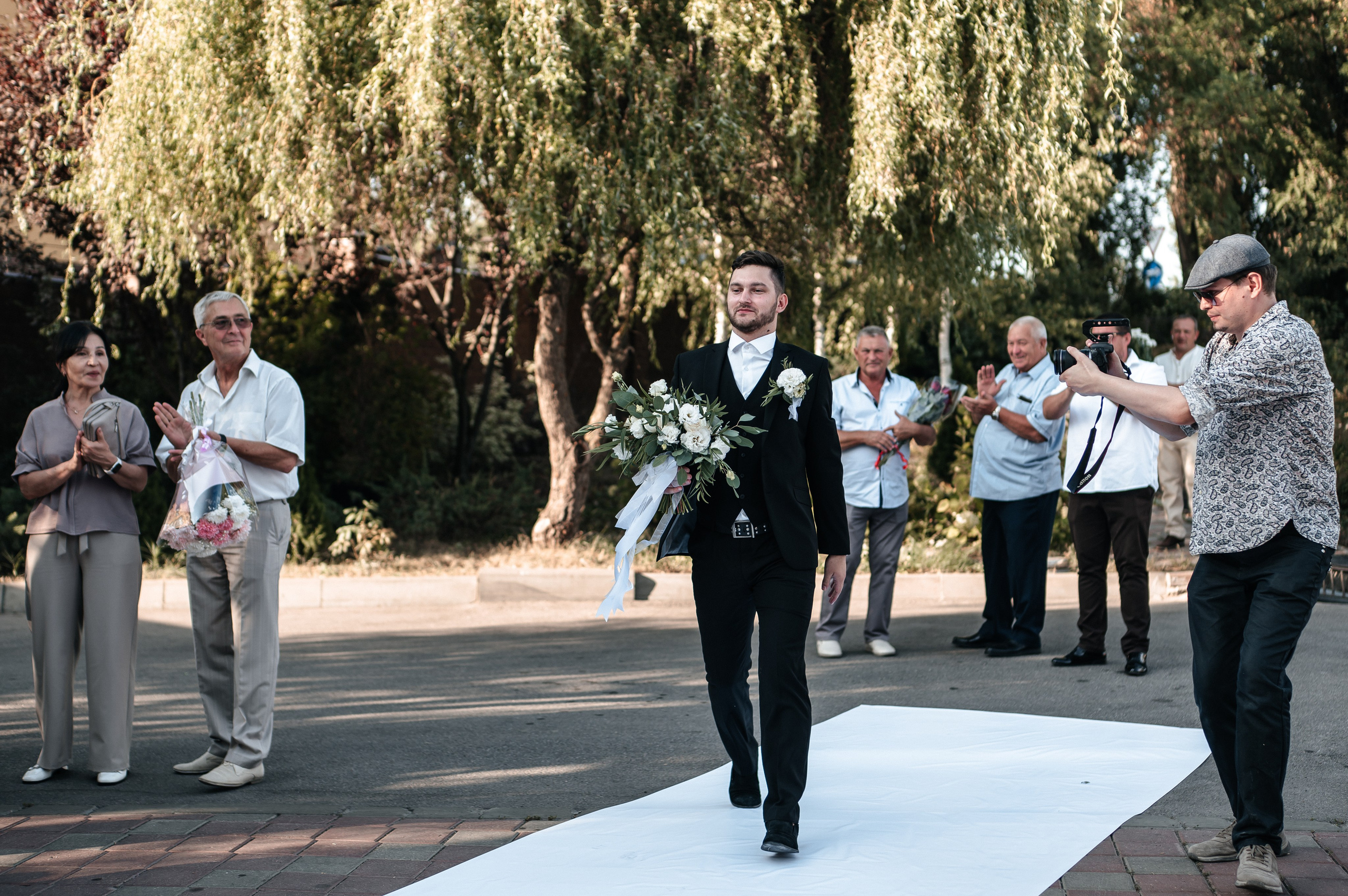 Даниил и Валерия. Черная утка. Полный день. Фотограф Екатерина Бочарникова