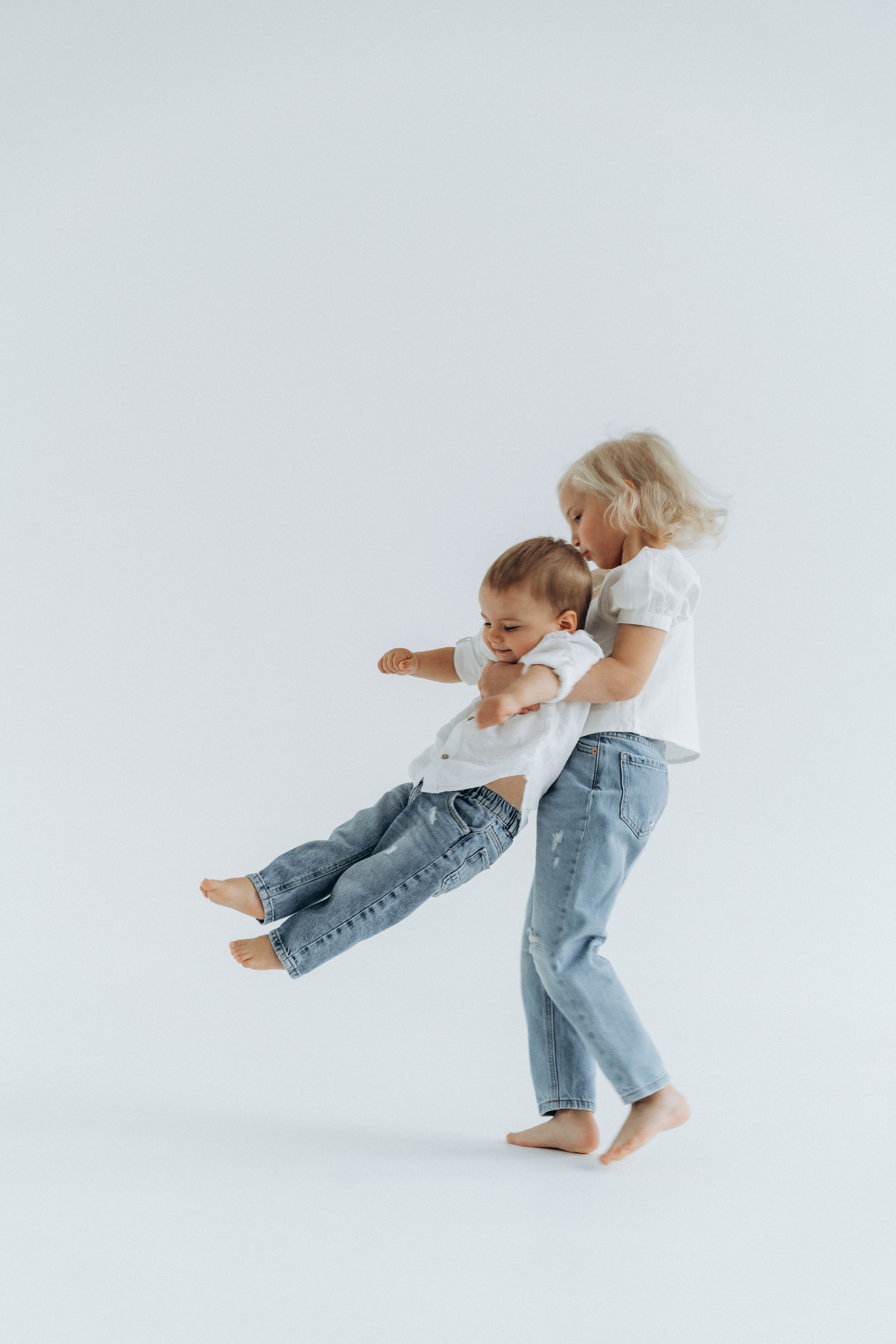 Семейная история на циклораме. Семейный фотограф в Москве Анастасия Скоголева