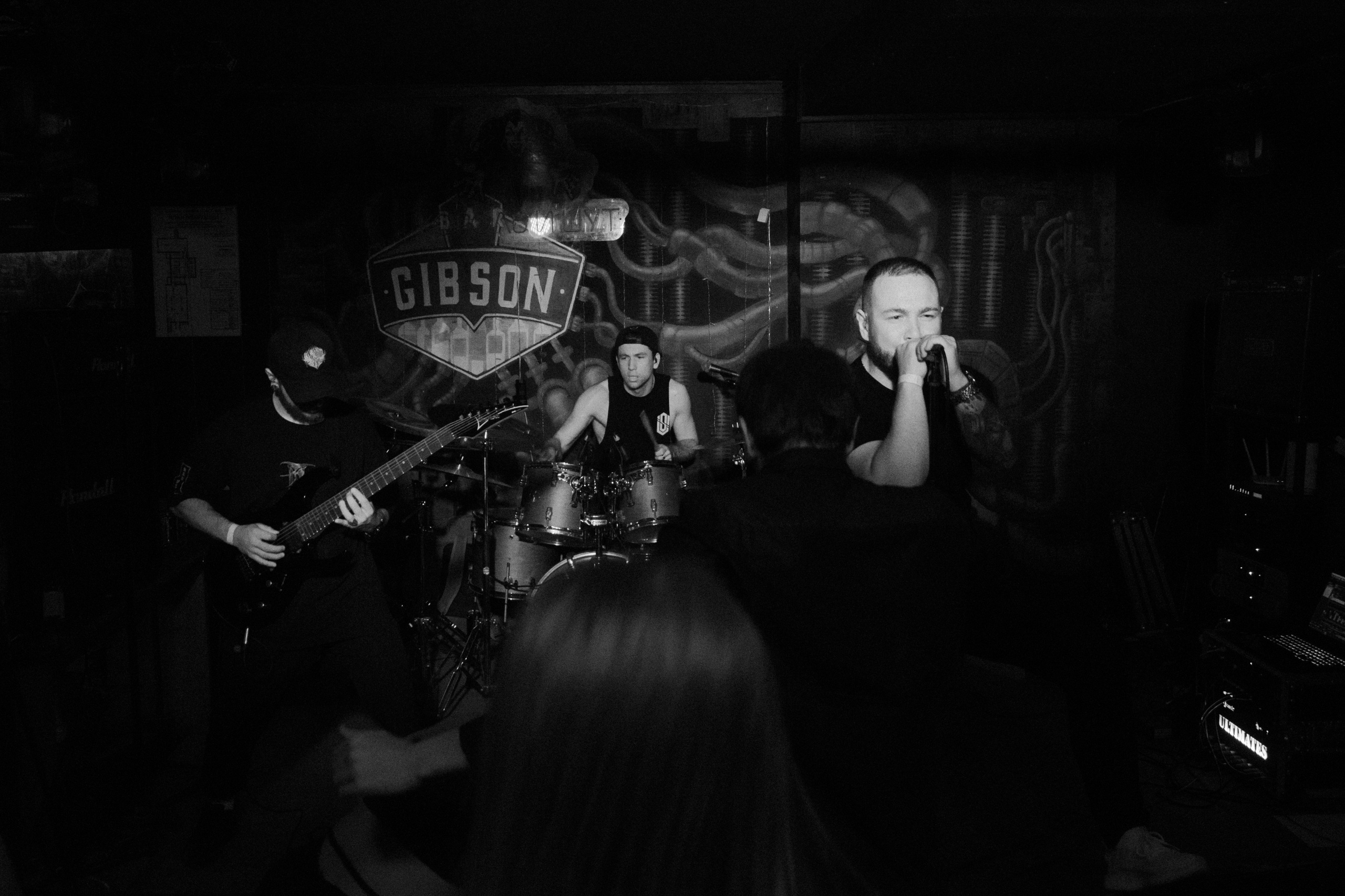 Концерт Ultimates. Gibson Магнитогорск. Фотограф в Челябинске Любовь Денисенко
