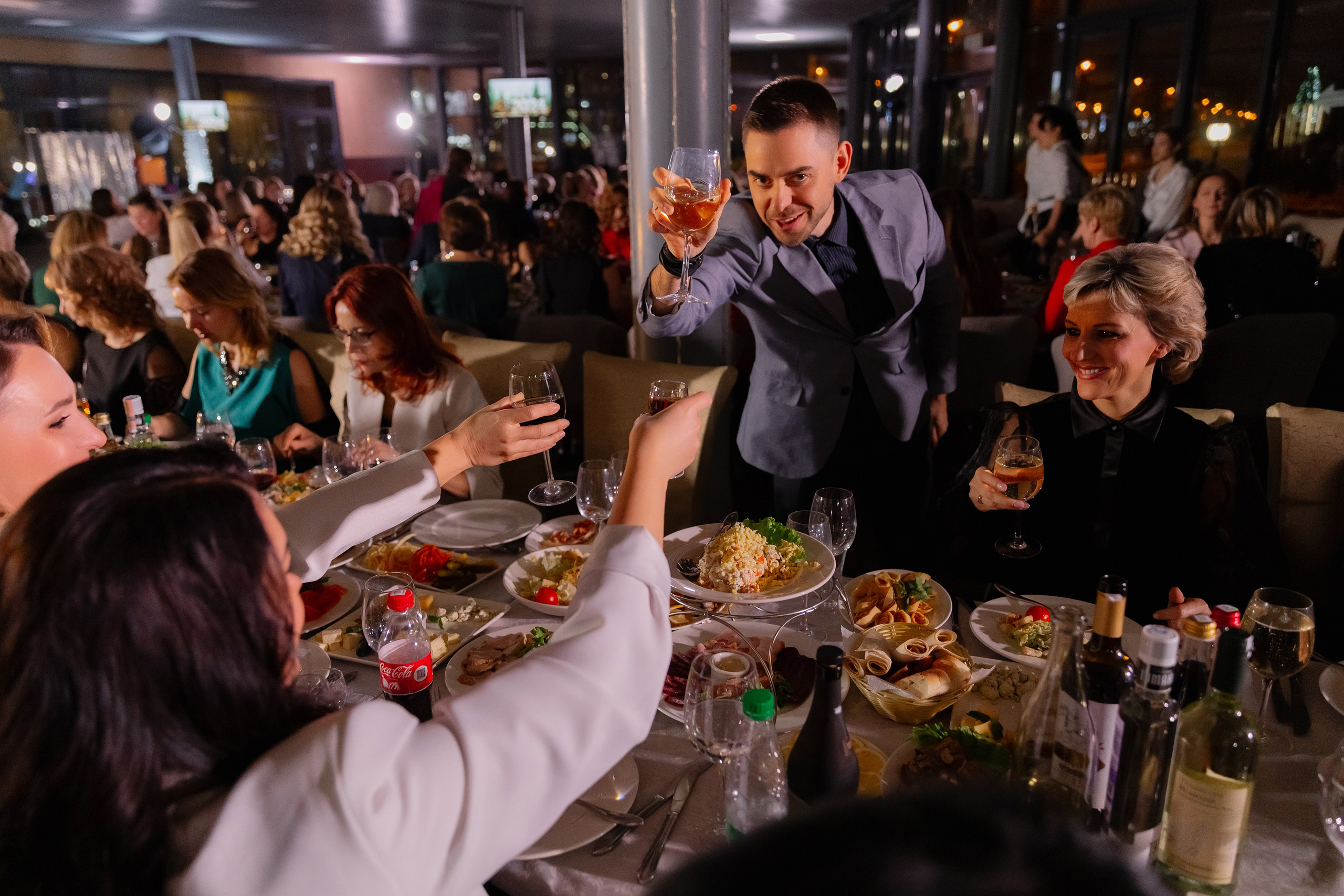 Корпоративная новогодняя фотосъемка для BELARUSBANK в Ресторане «Урарту». Свадебный фотограф в Минске/Беларуси Сергей Спиридонов