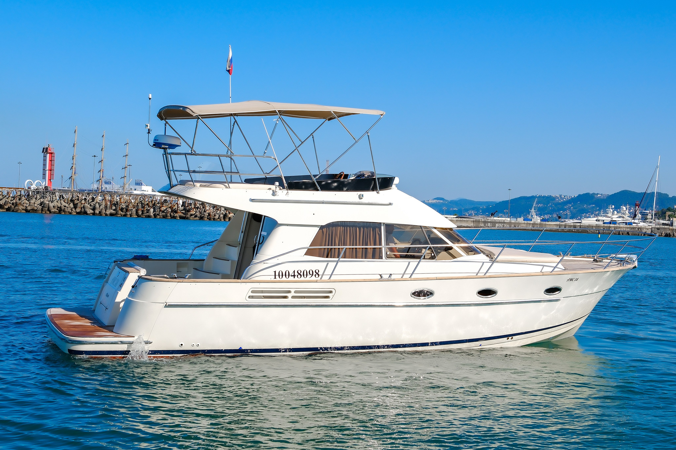 Яхта Стар Аренда Яхты в Сочи Яхтанаморе YACHTNAMORE YACHTANAMORE