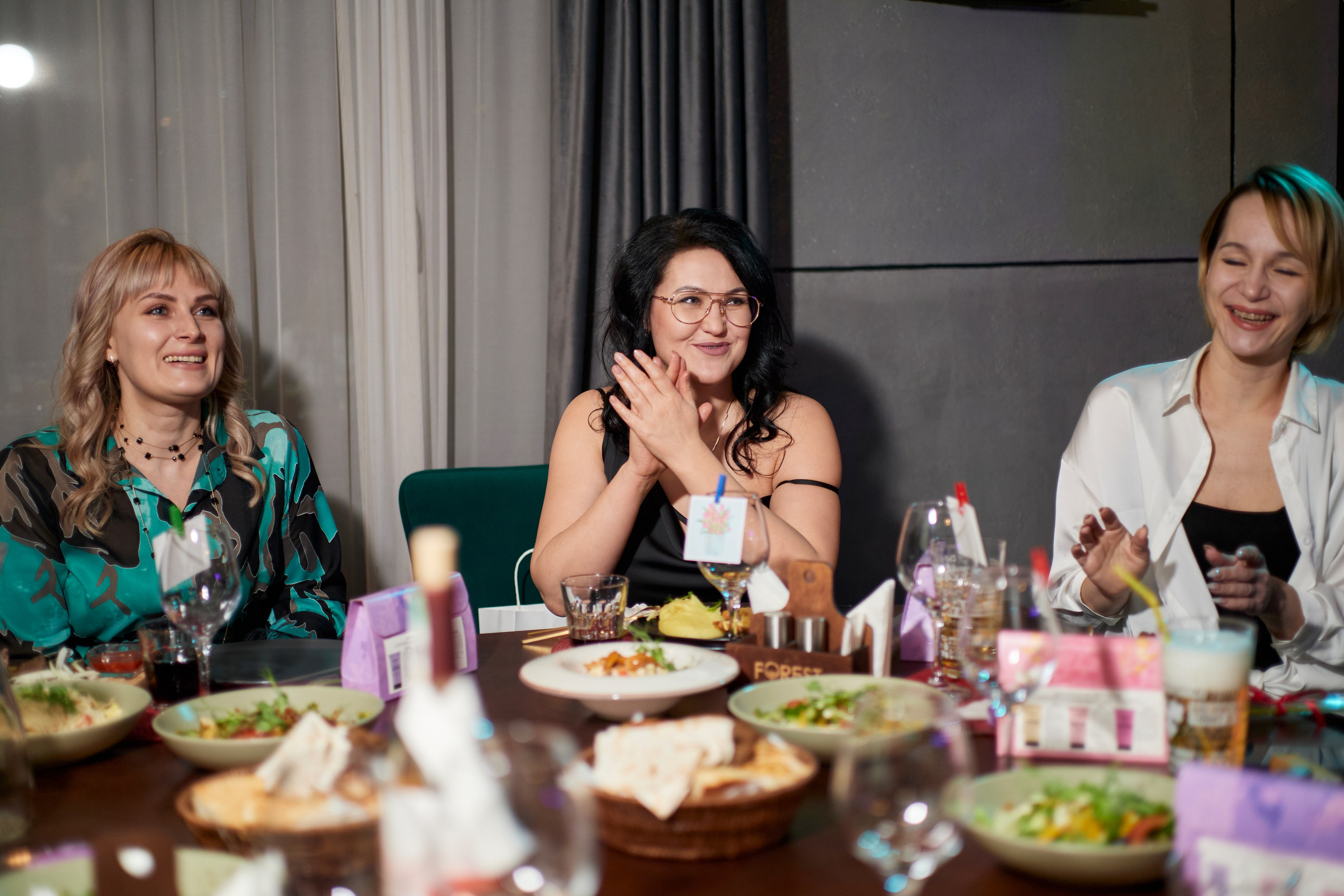 MAXIM & DAMIR | FOREST BAR | 8 МАРТА!. Главная