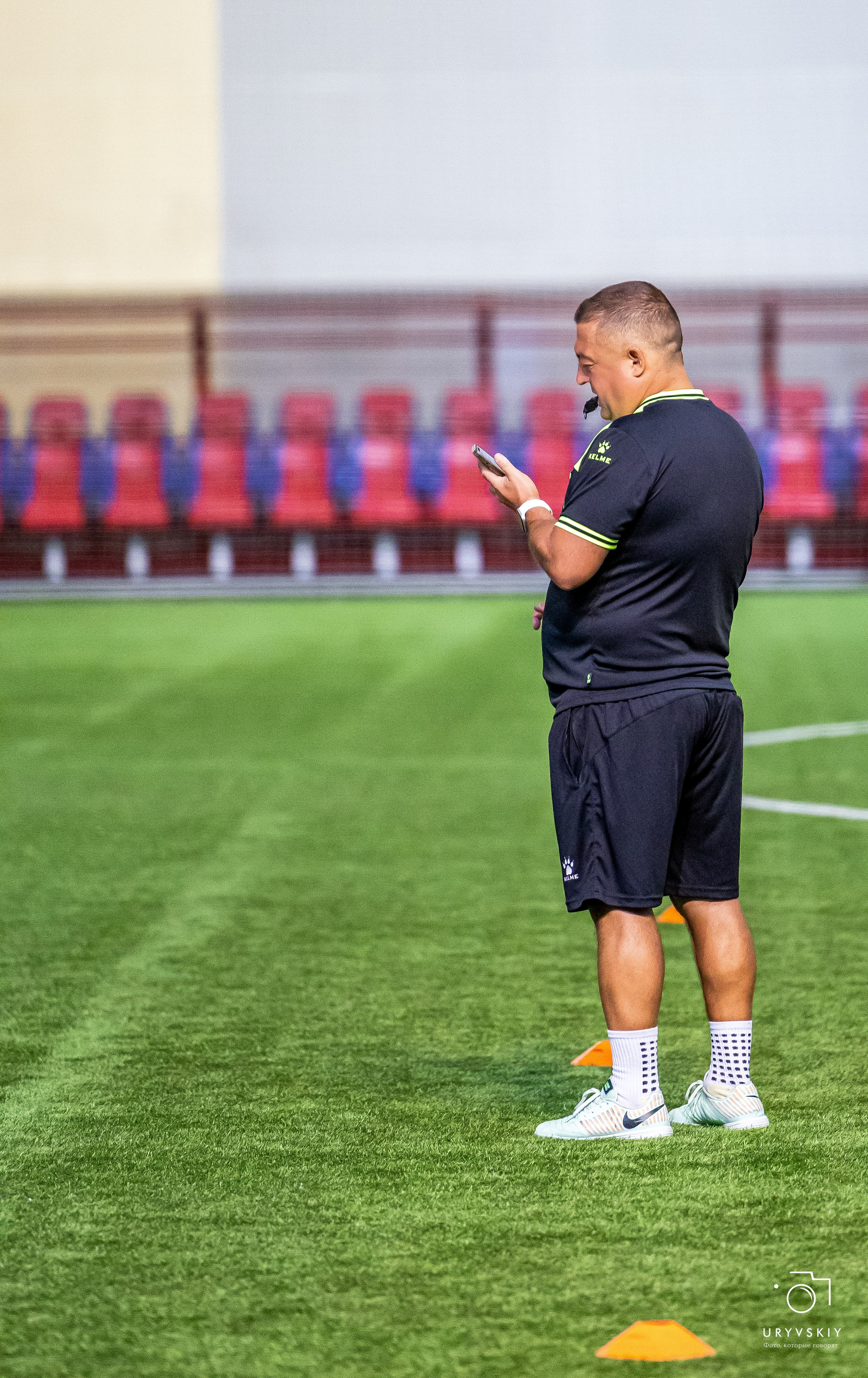 Командор футбол 29.11.2025. Игорь Урывский. Фотограф Красноярск