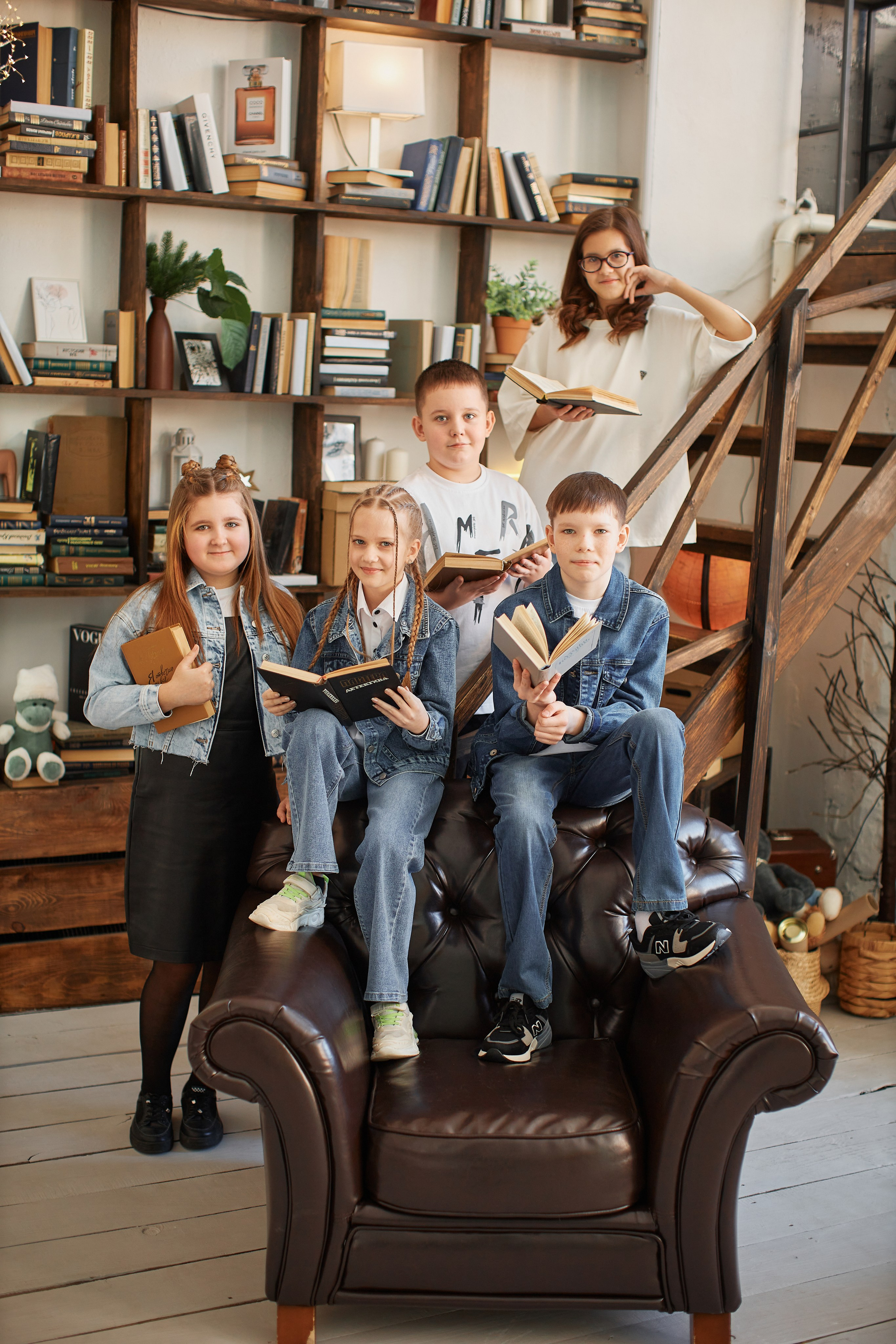 Группы. Выпускные альбомы в городе Курган для всех