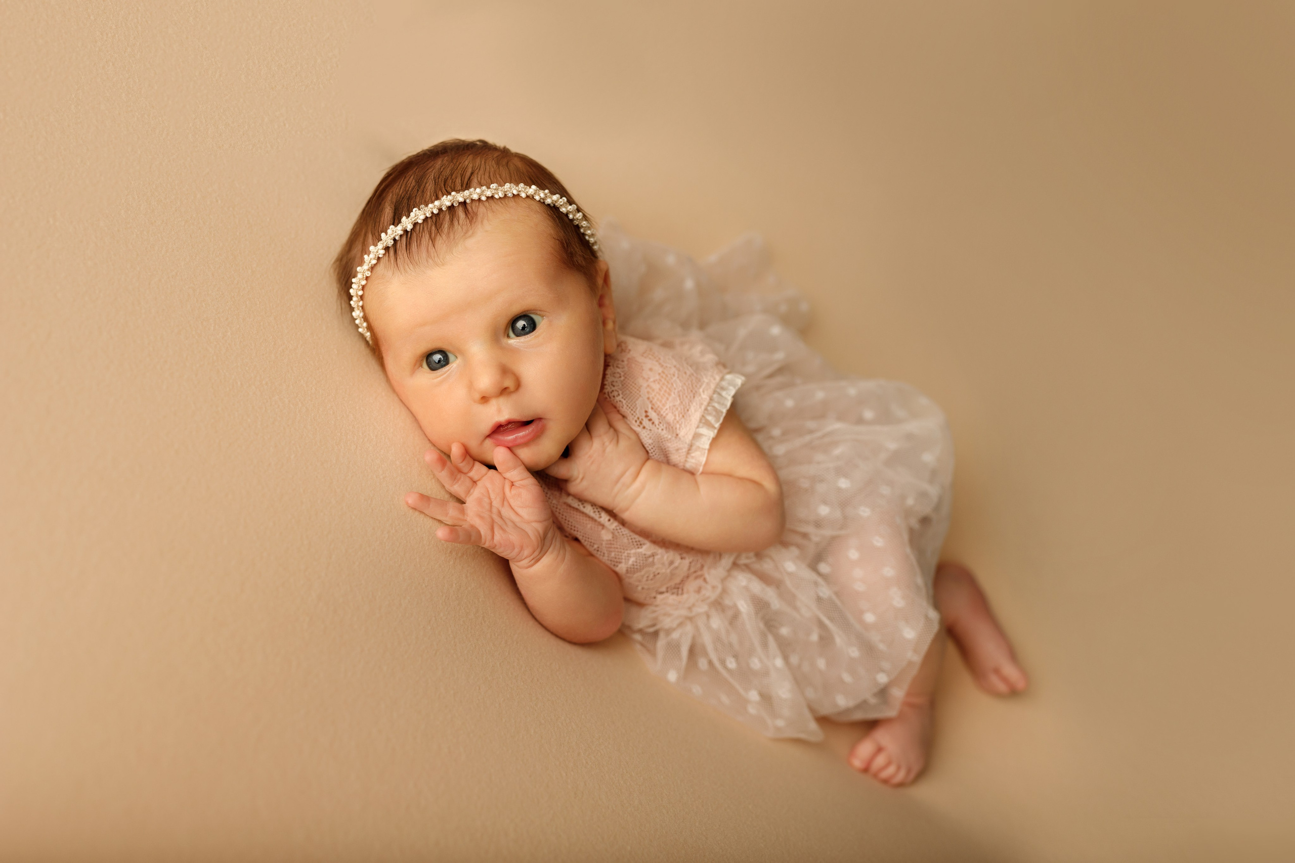 Фотосессия новорожденных малышей Екатеринбург. ТОПовый фотограф новорожденных newborn и беременности, Екатеринбург