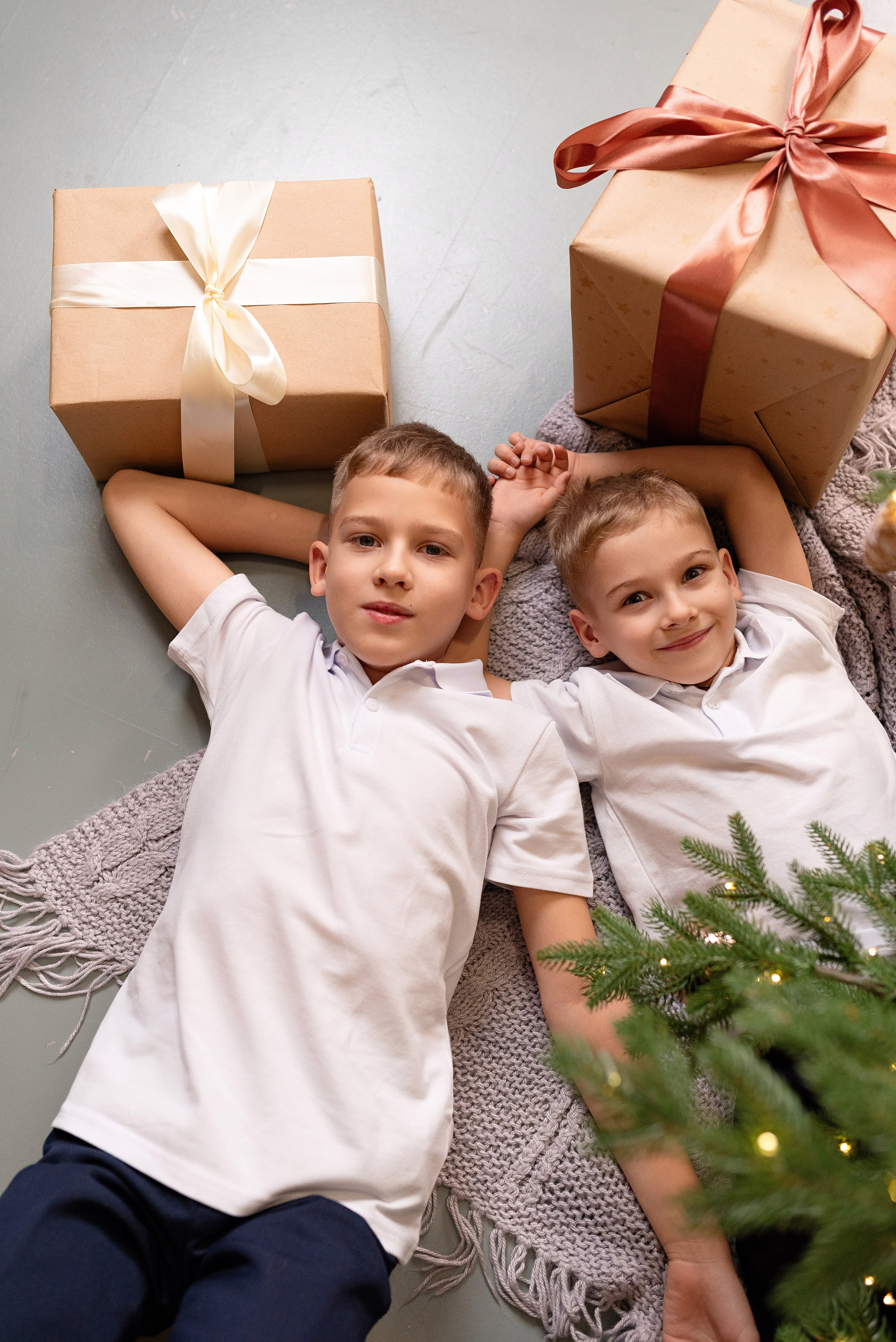 Семейная фотосессия в фотостудии Art Royal. Детский и семейный фотограф в Сургуте и Нефтеюганске Анна Старцева