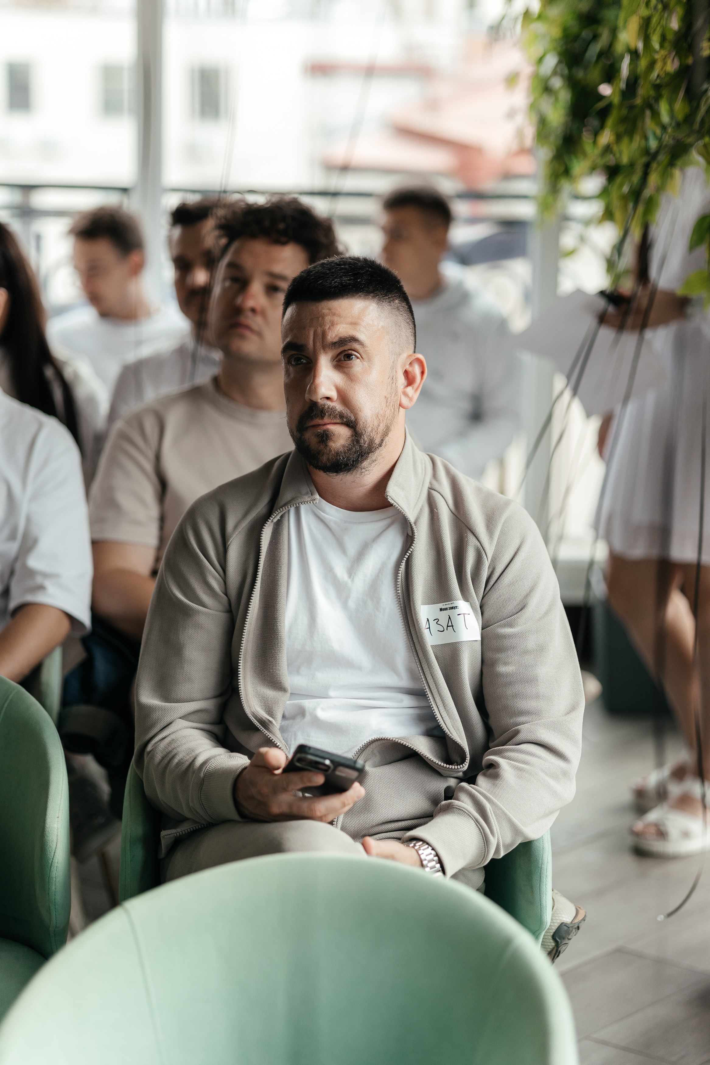 СЭНСЭЙ — бизнес клуб. Портретный и репортажный фотограф в Казани Максим Сипачев