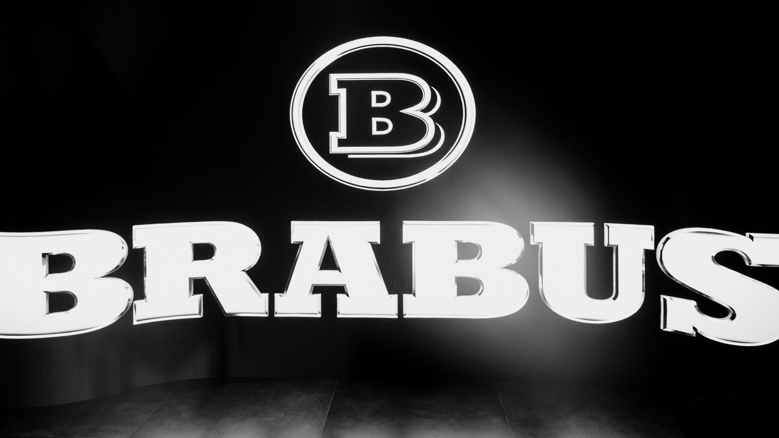BRABUS X GREATS. Бэкстейдж и репортажный фотограф в Москве Артем Онацко
