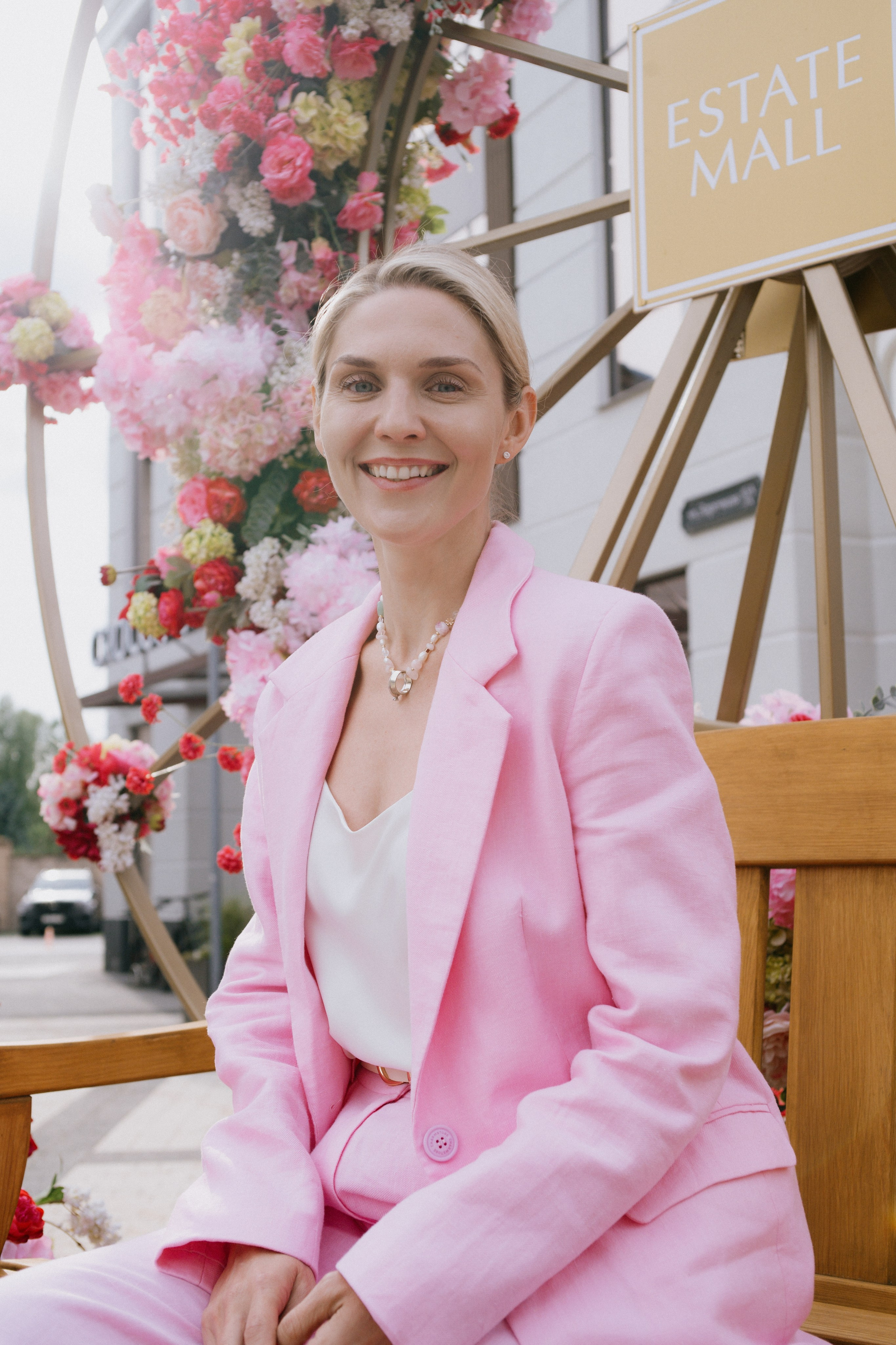 OK Mag SUMMER FEST 2025. Бэкстейдж и репортажный фотограф в Москве Артем Онацко