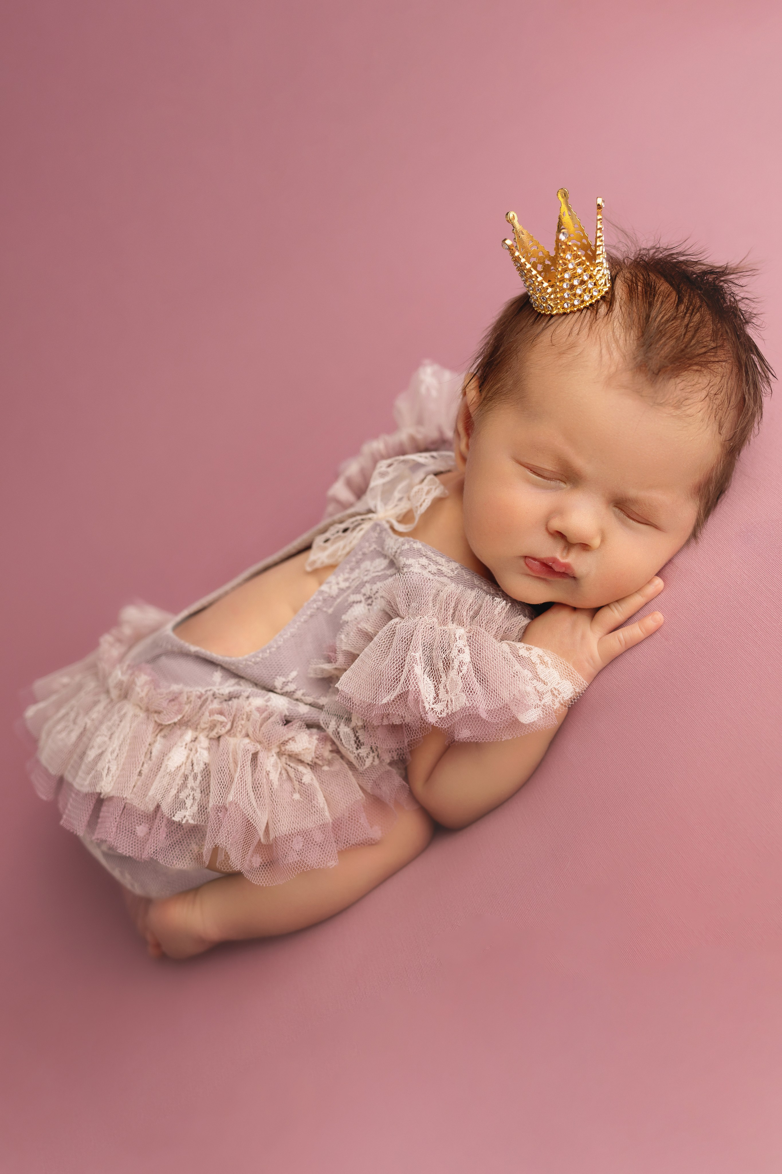 Классическая фотосессия малыша. Фотограф новорожденных малышей в Омске и Омской области Эльвира Камаева