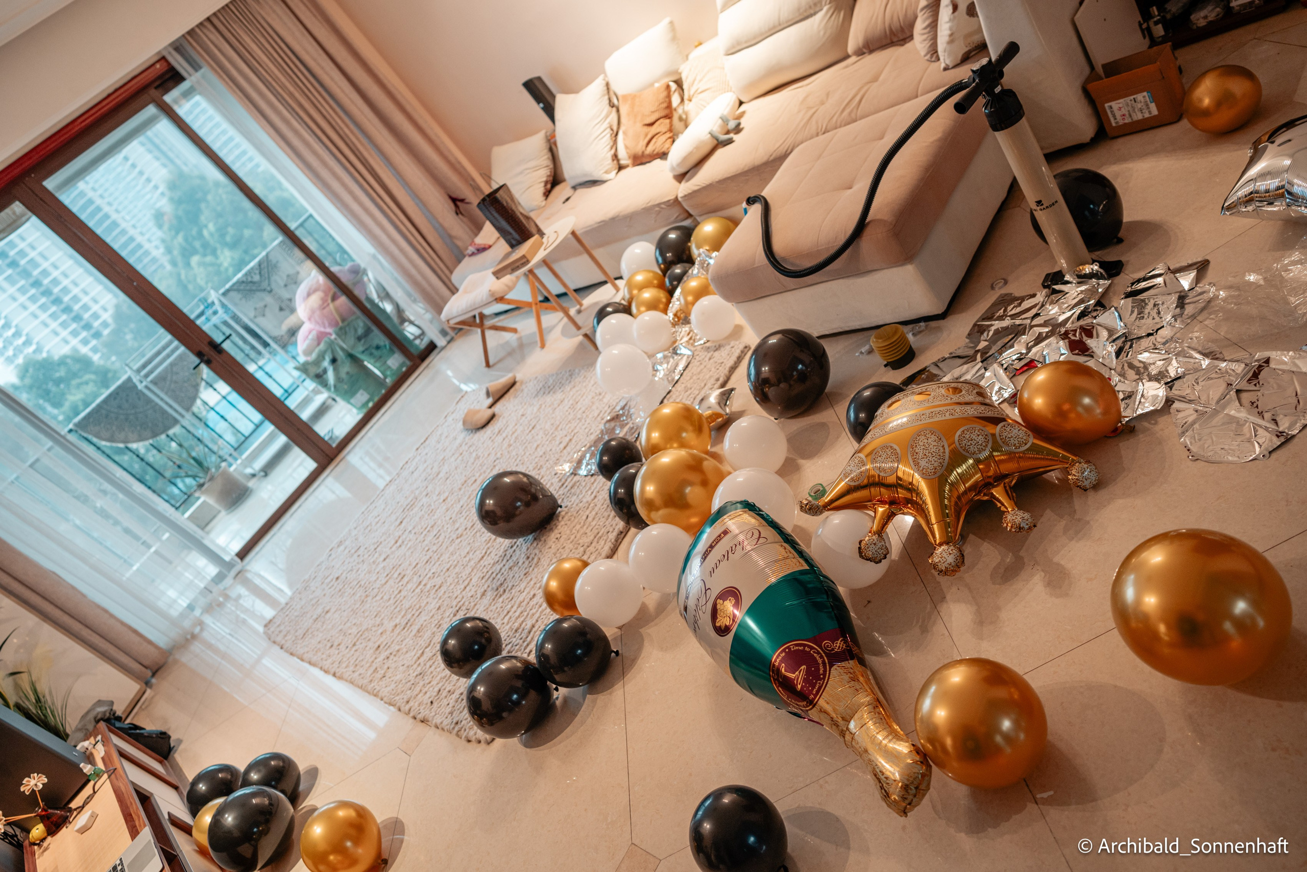 Week trip to GZ. Photographer in Guangzhou, China. Archibald Sonnenhaft