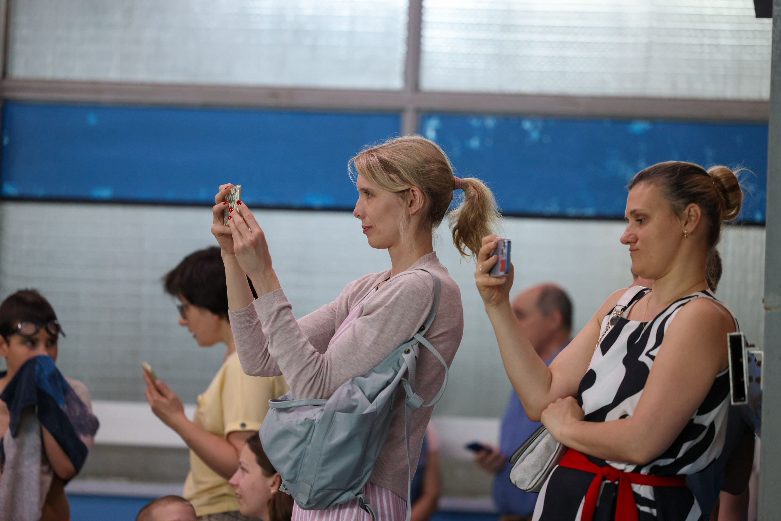 Веселый дельфин. Плавание. Дети 8-9 лет. Фотограф Александр Заломаев