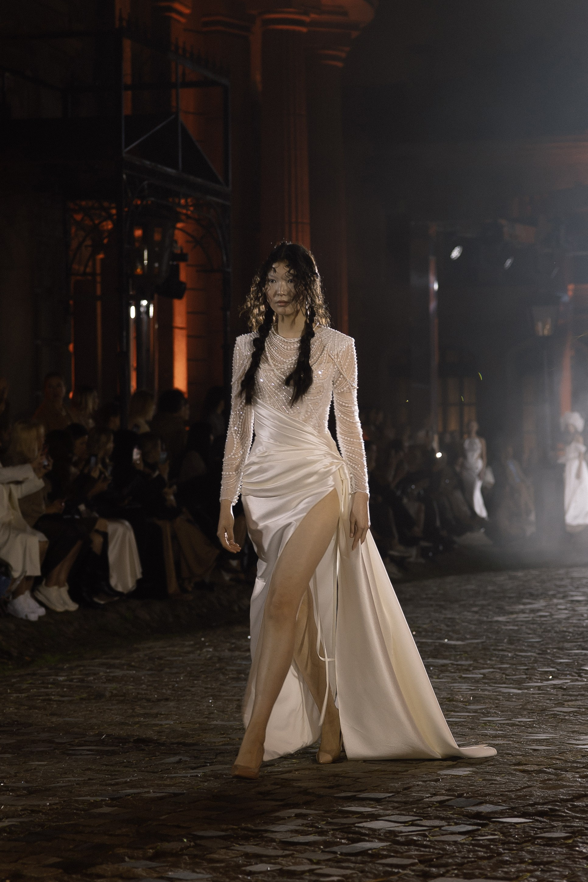 Rara Avis Fashion Show 2025. Свадебный фотограф Москва и Санкт-Петерург Артем Мамонов