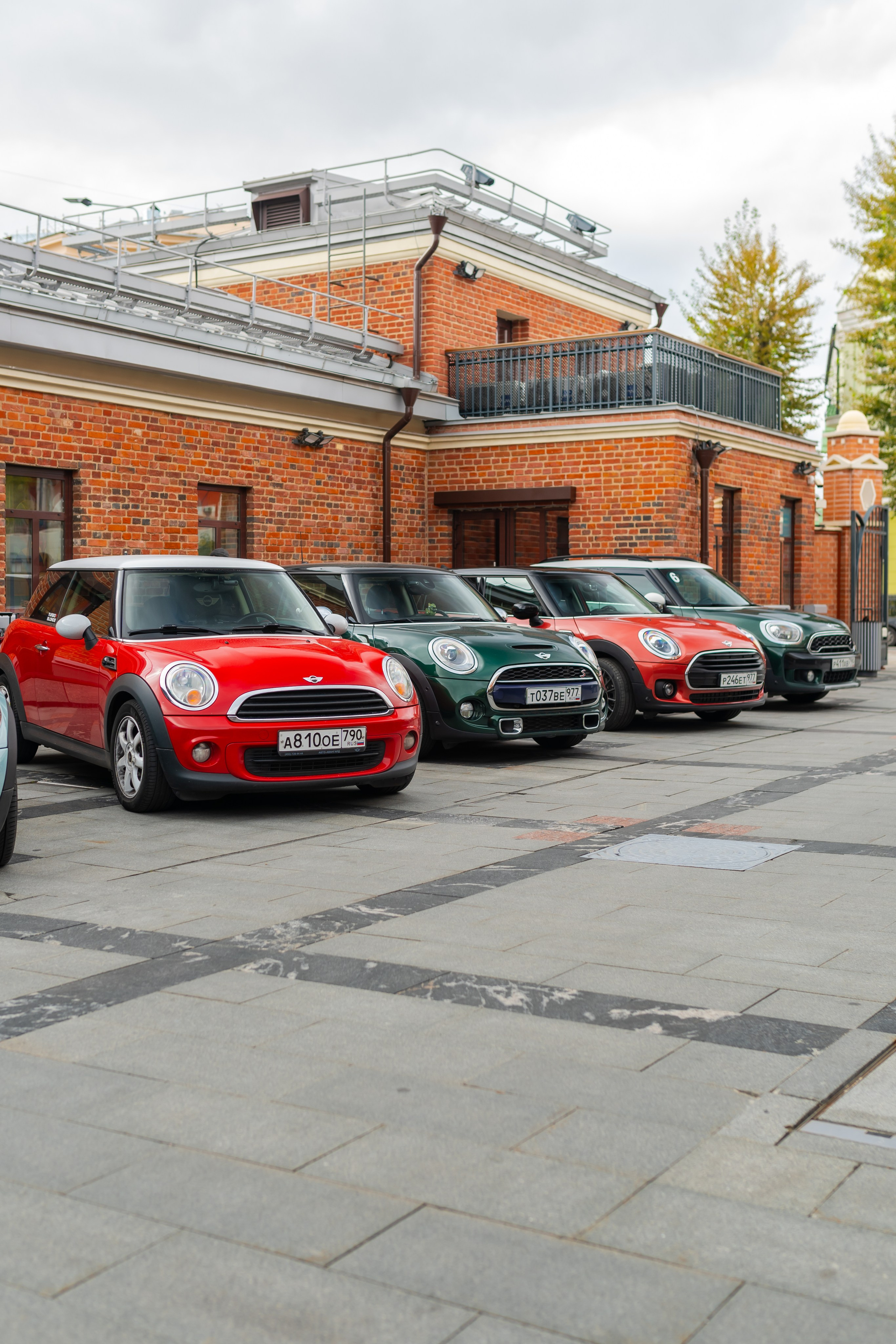 MINI & OLD AUTO BreakFest. Mirllaev